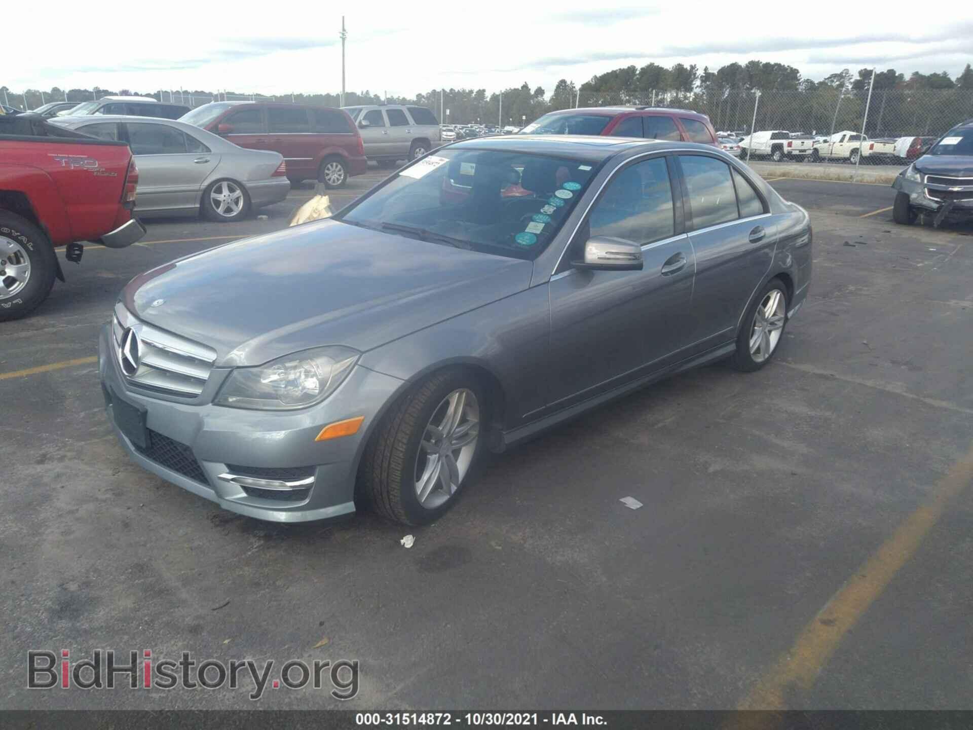 2013 MERCEDES-BENZ C-CLASS - VIN: WDDGF8AB0DR253113 - Фото 2