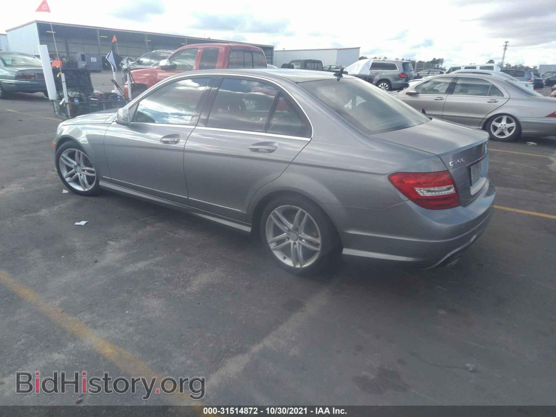 2013 MERCEDES-BENZ C-CLASS - VIN: WDDGF8AB0DR253113 - Фото 3
