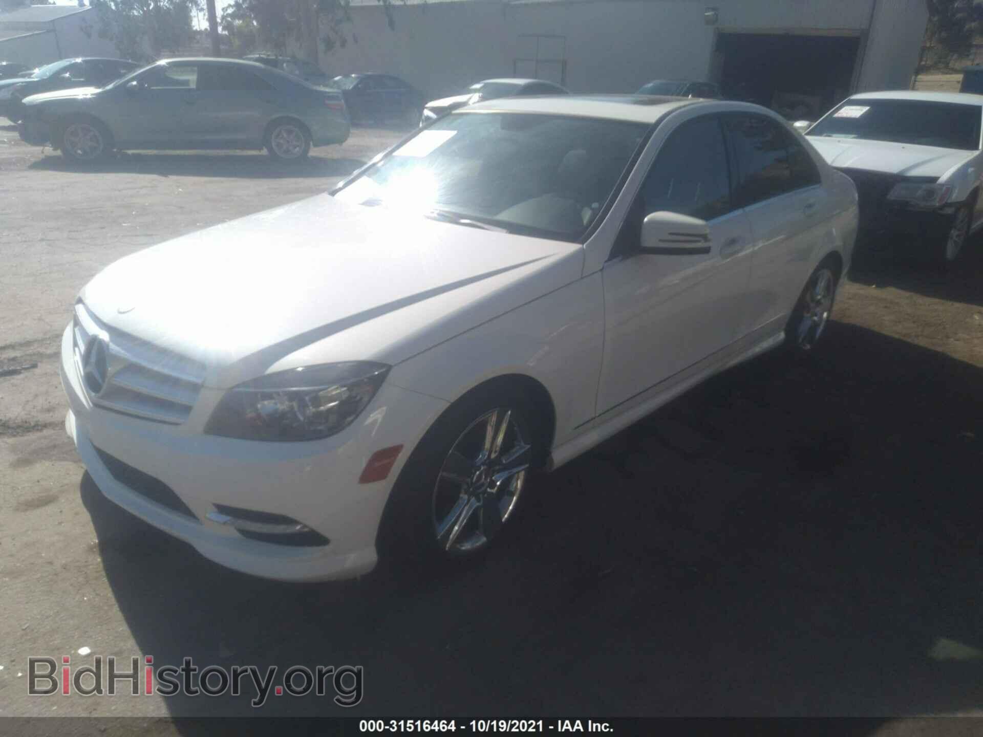2011 MERCEDES-BENZ C-CLASS - VIN: WDDGF5EB9BA420427 - Фото 2