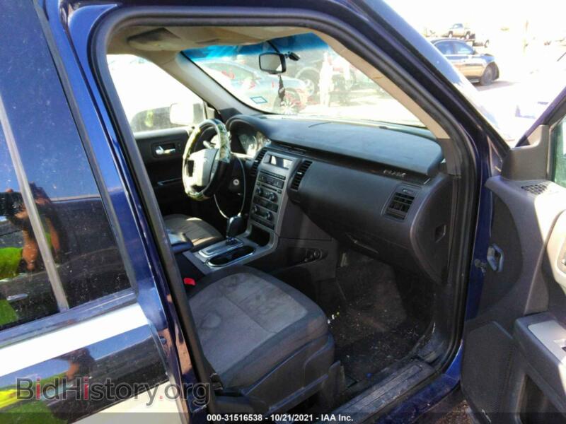 2011 Ford FLEX (VIN 2FMGK5BC8BBD11427) — photo 5 of 11