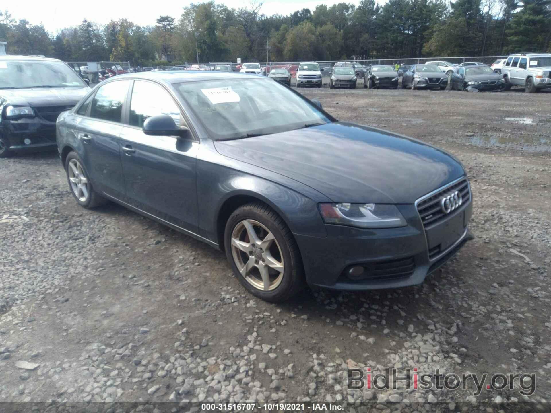 Фотография WAULF78KX9A132486 - AUDI A4 2009