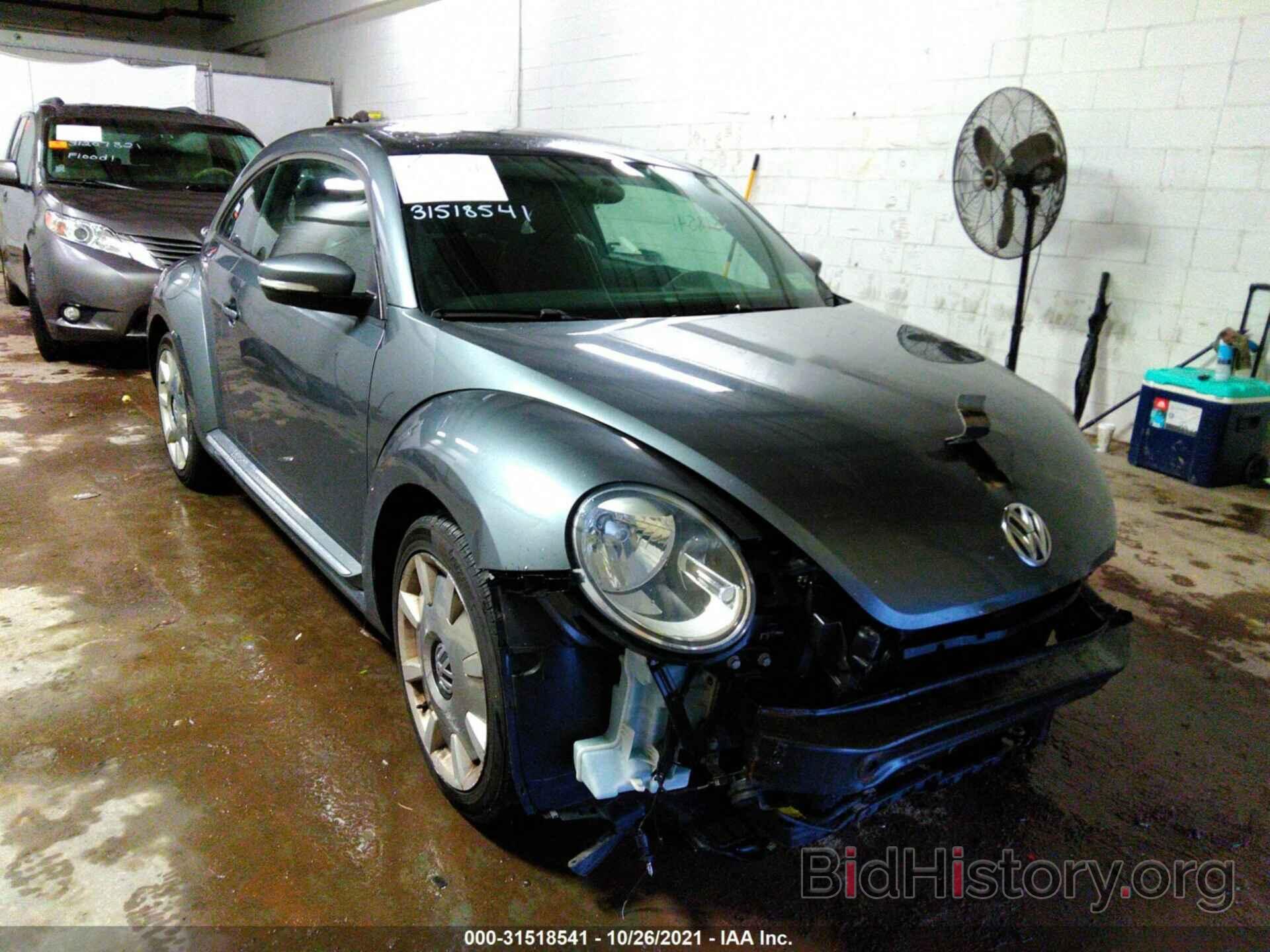 Photo 3VWJP7AT5DM664733 - VOLKSWAGEN BEETLE COUPE 2013