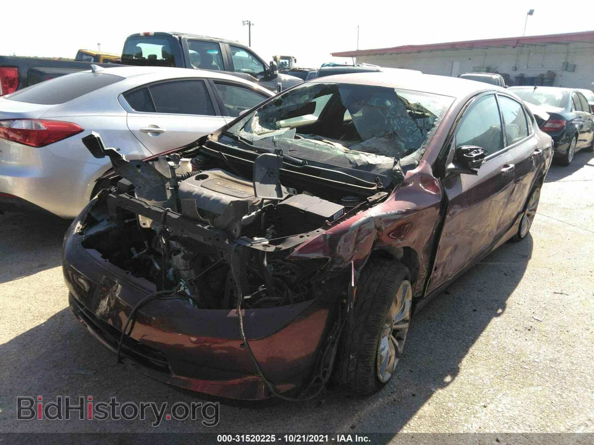2015 CHRYSLER 200 - VIN: 1C3CCCBB3FN670159 - Фото 2