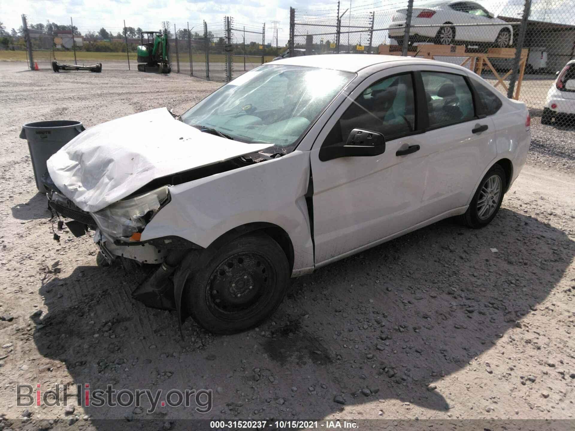 2009 FORD FOCUS - VIN: 1FAHP35N39W242589 - Photo 2