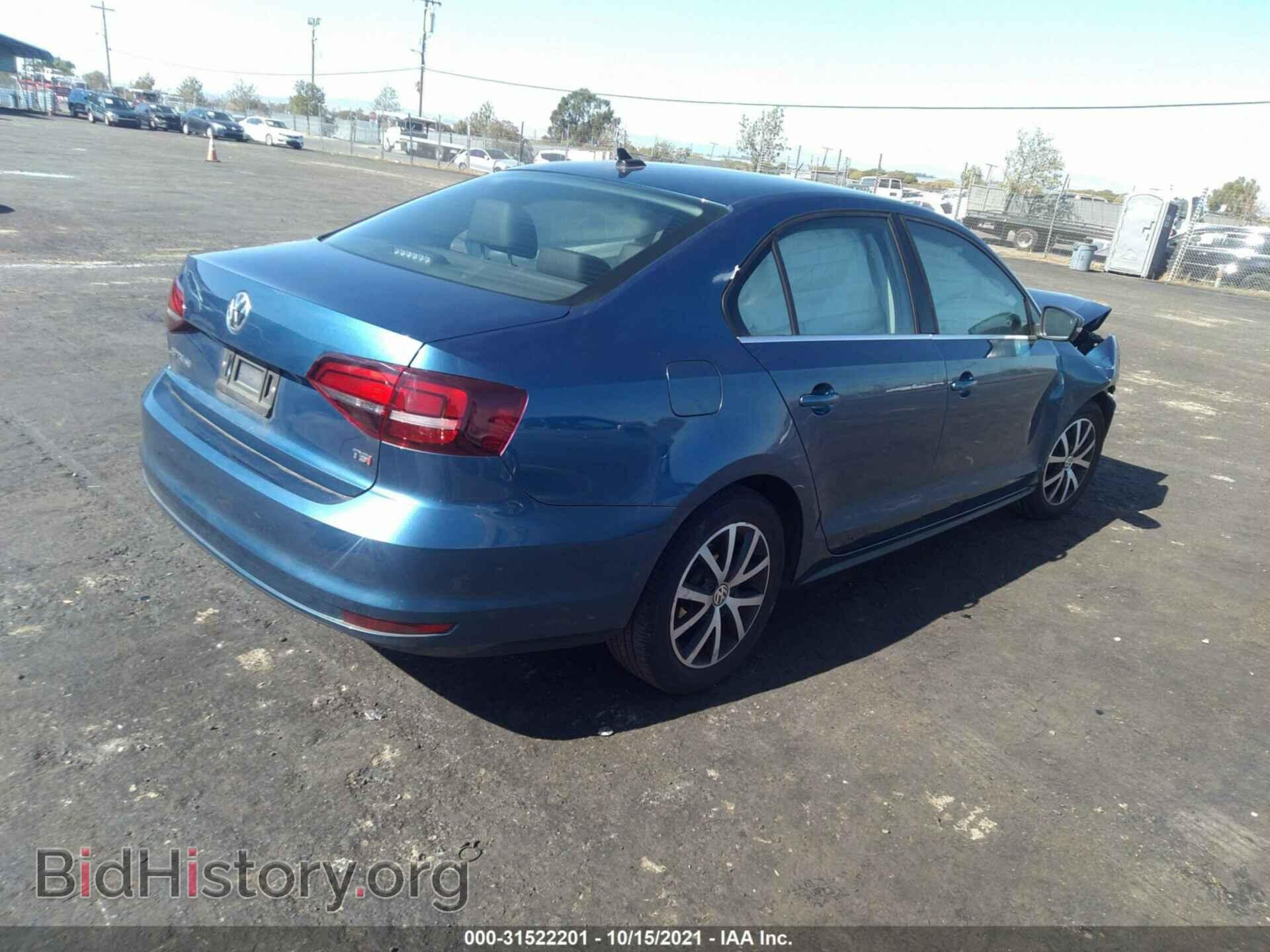 2017 VOLKSWAGEN JETTA - VIN: 3VWDB7AJ7HM386546 - Фото 4