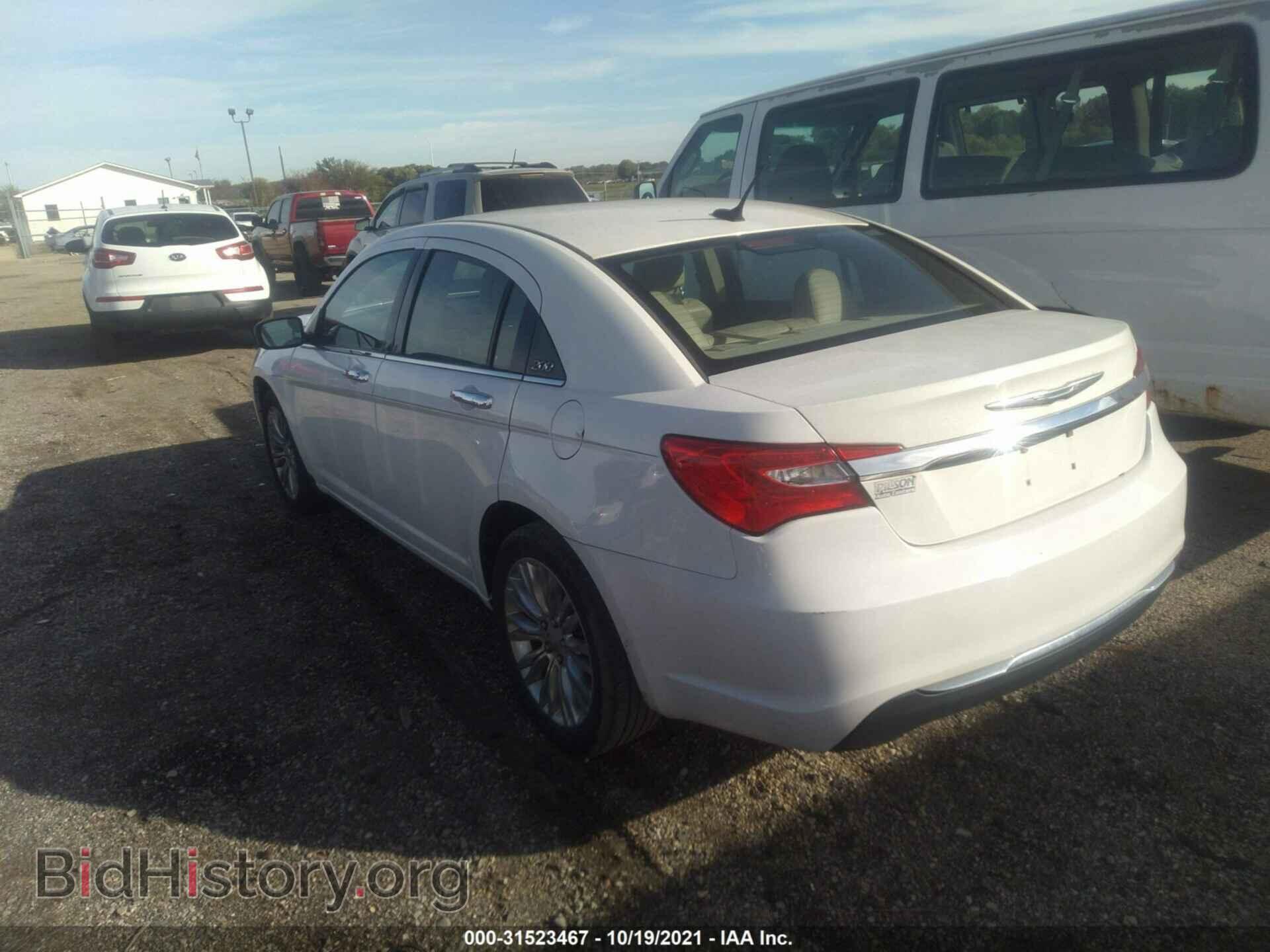 2012 CHRYSLER 200 - VIN: 1C3CCBCB0CN127923 - Фото 3