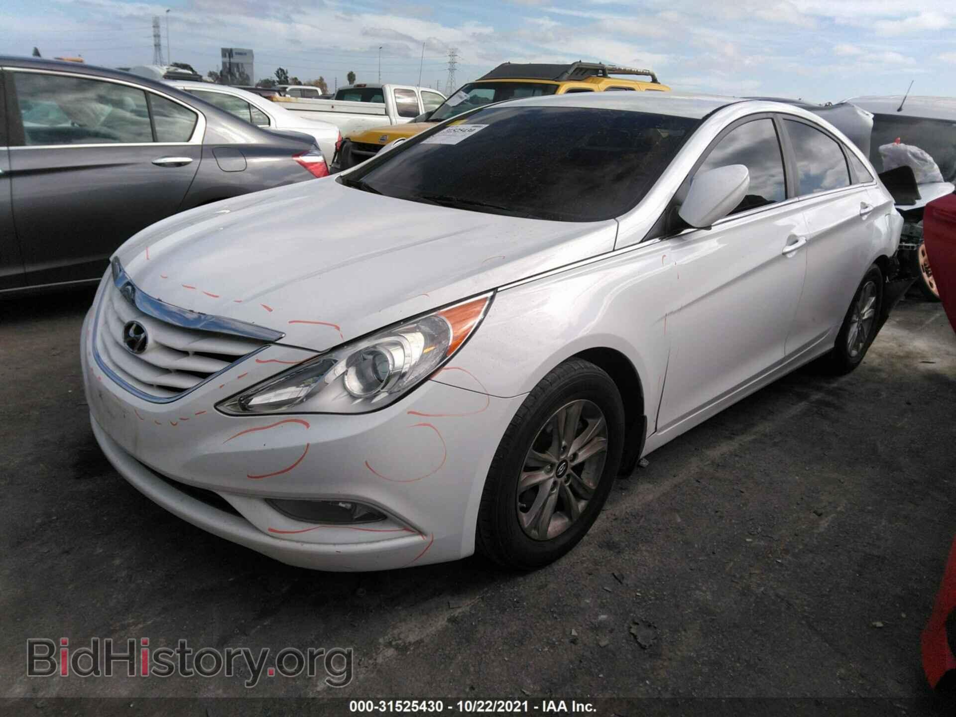 2013 HYUNDAI SONATA - VIN: 5NPEB4AC5DH748297 - Фото 2