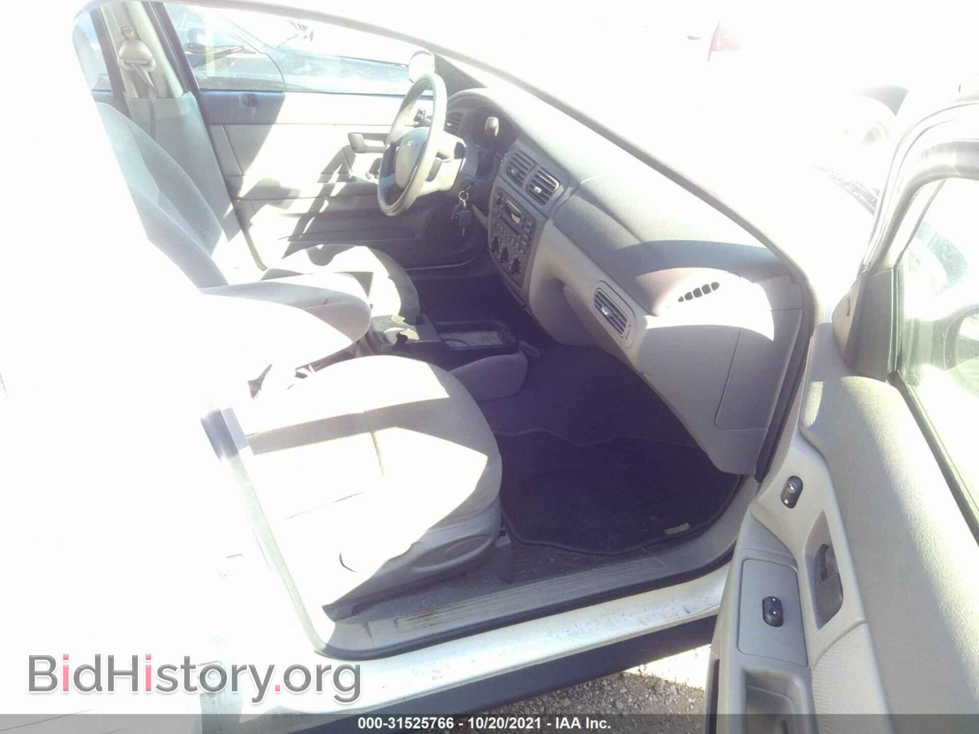 2006 FORD TAURUS - VIN: 1FAFP53U66A104843 - Фото 6