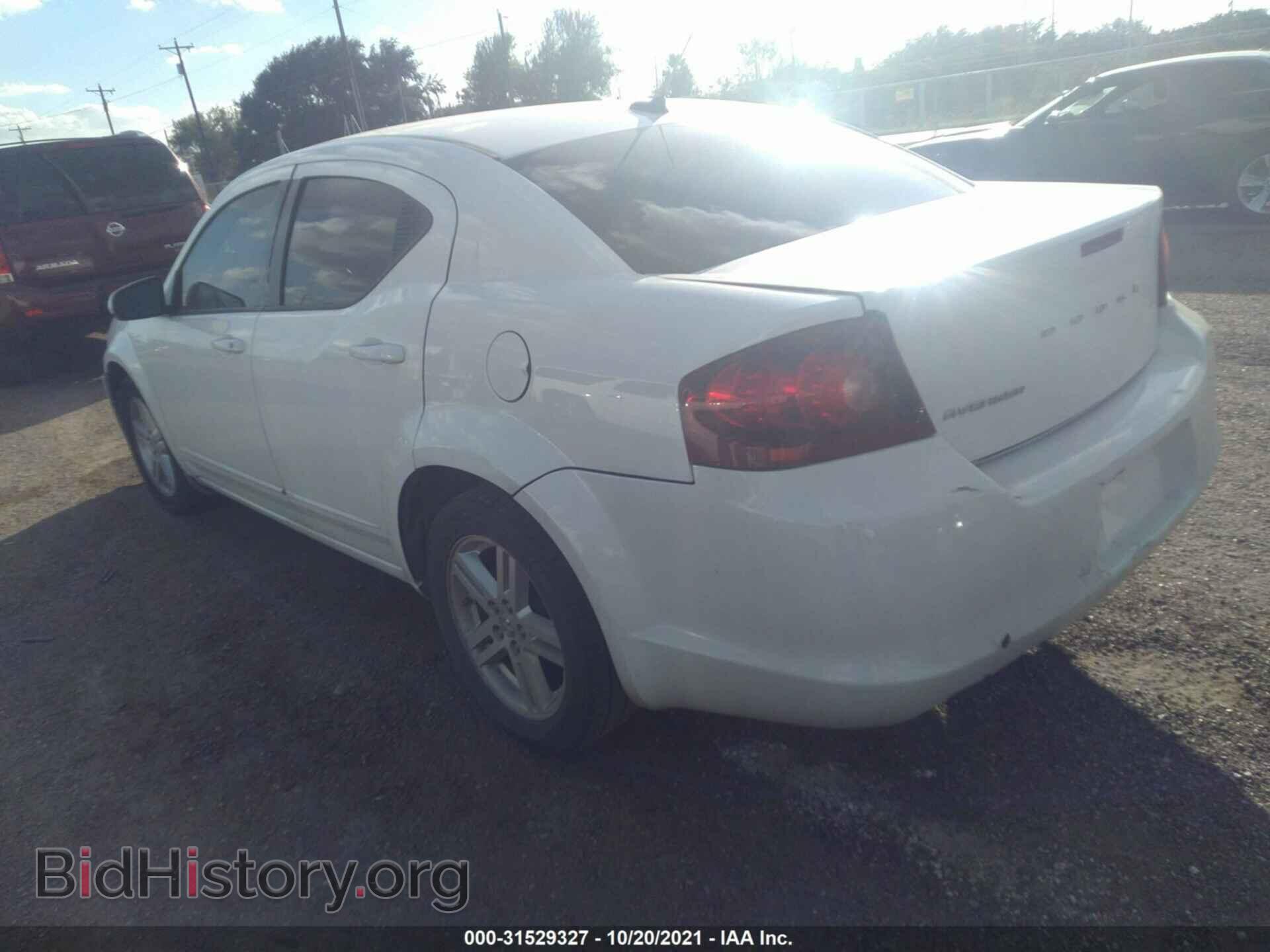 2011 DODGE AVENGER - VIN: 1B3BD1FBXBN593434 - Фото 3