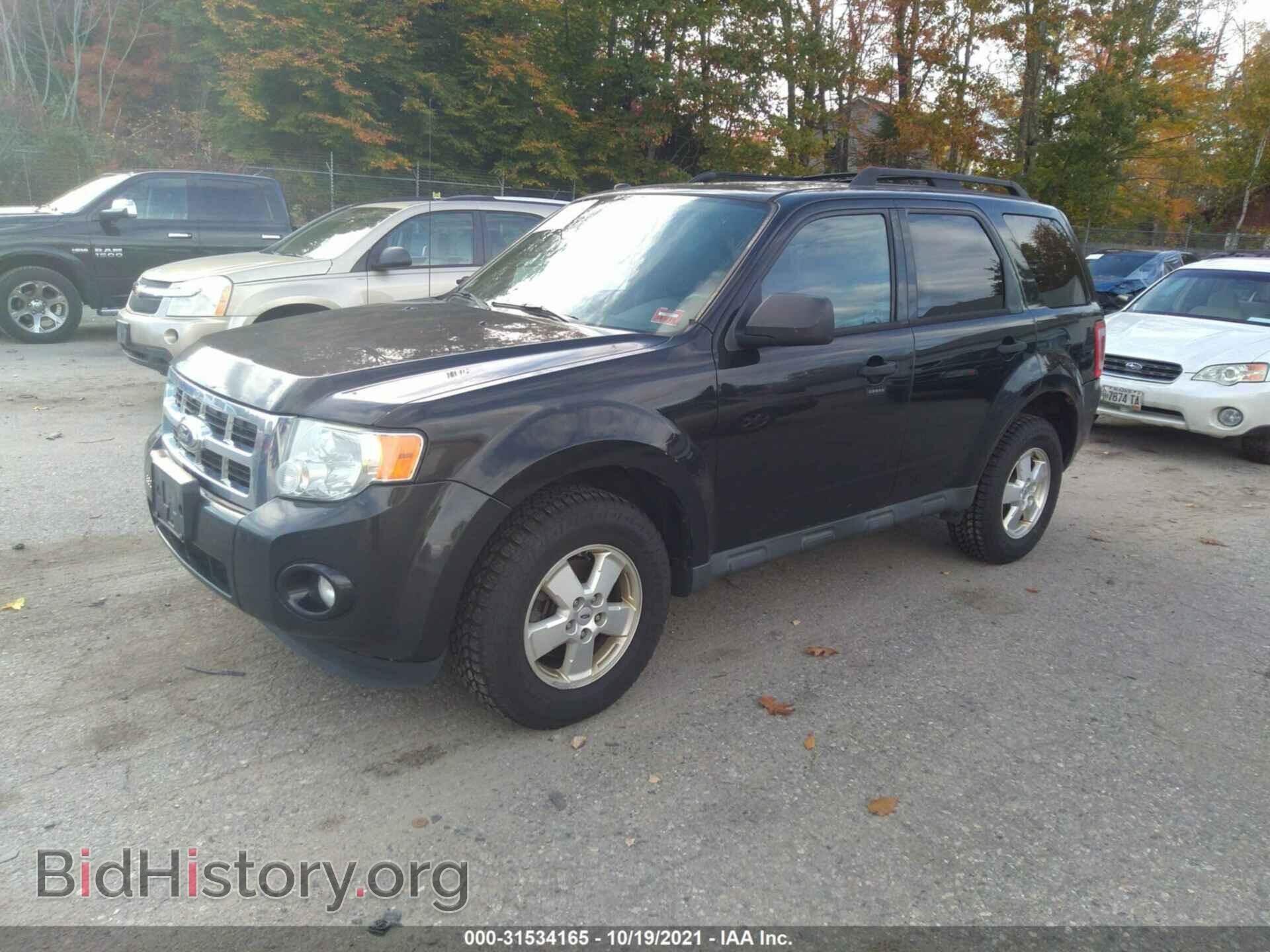 2011 FORD ESCAPE - VIN: 1FMCU9DG1BKA59980 - Фото 2