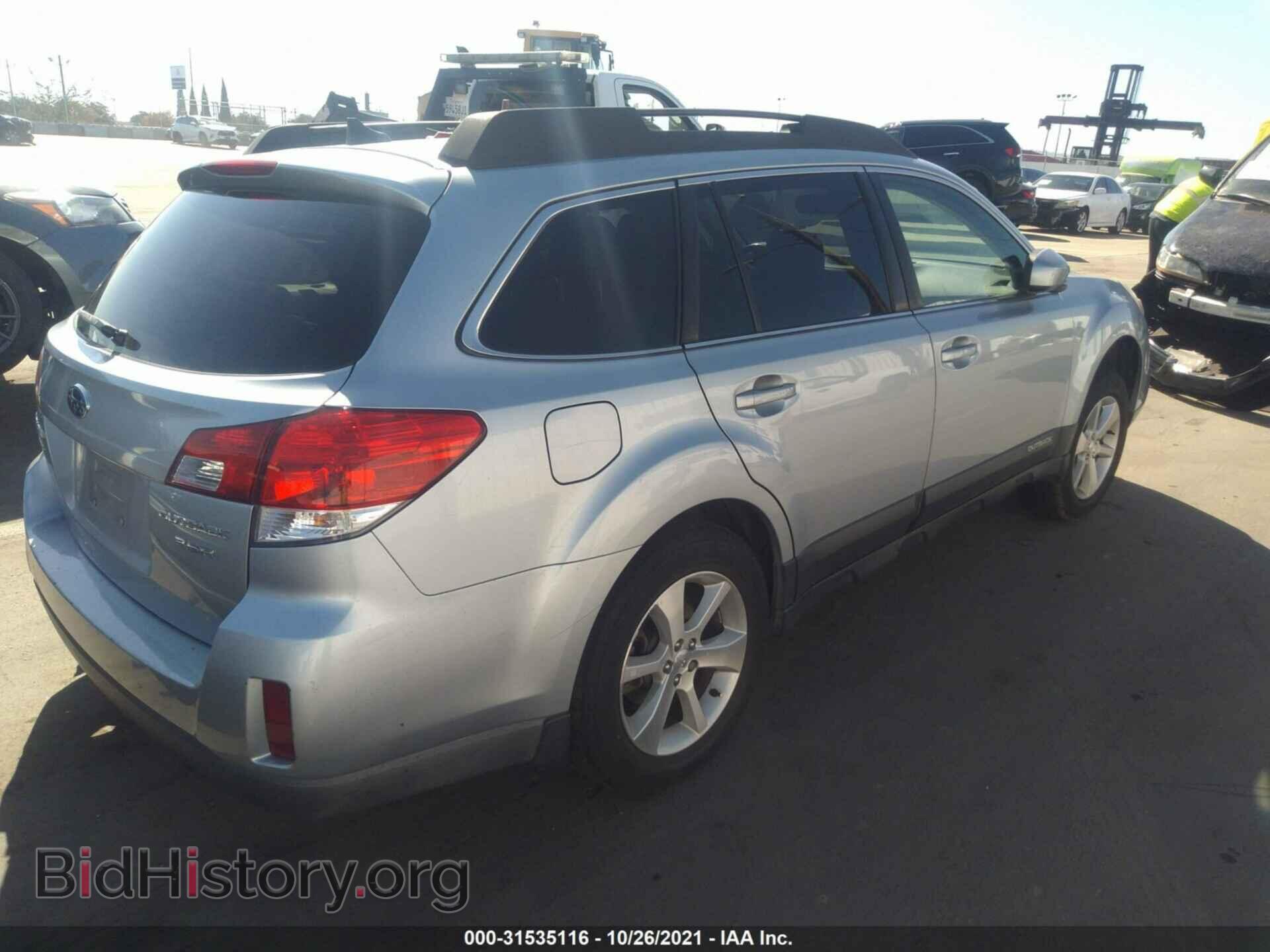 2014 SUBARU OUTBACK - VIN: 4S4BRDMC3E2215857 - Photo 4