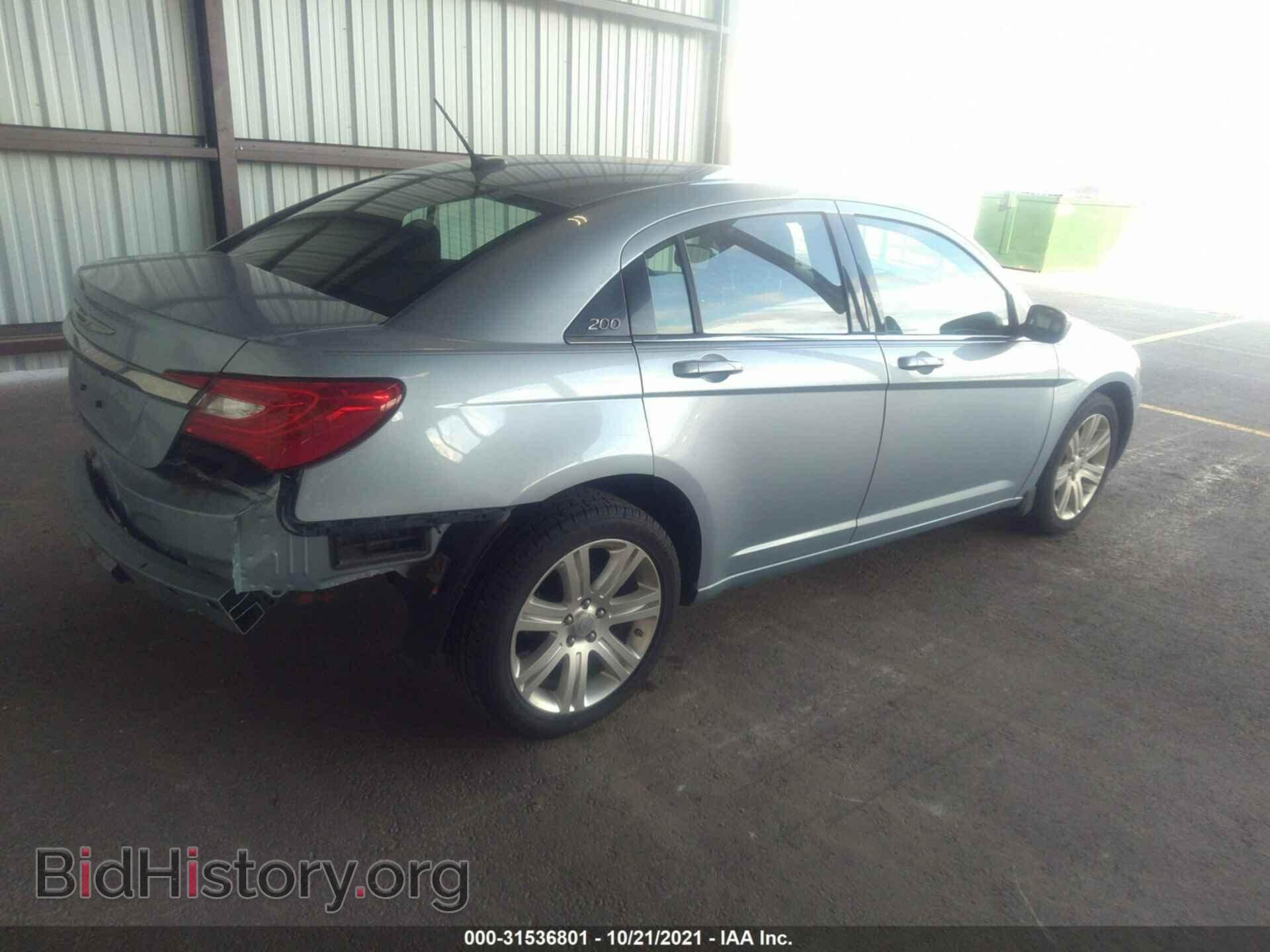 2012 CHRYSLER 200 - VIN: 1C3CCBBB0CN283820 - Фото 4