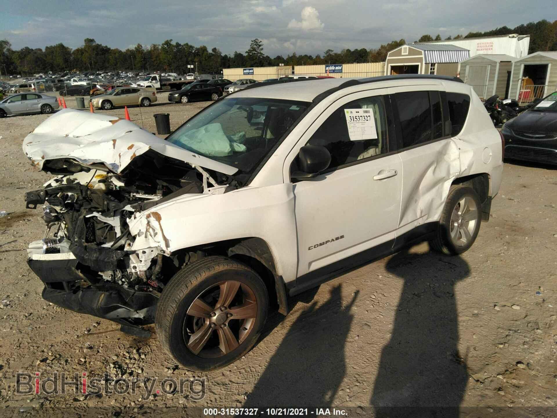 2014 JEEP COMPASS - VIN: 1C4NJCBB0ED529578 - Фото 2