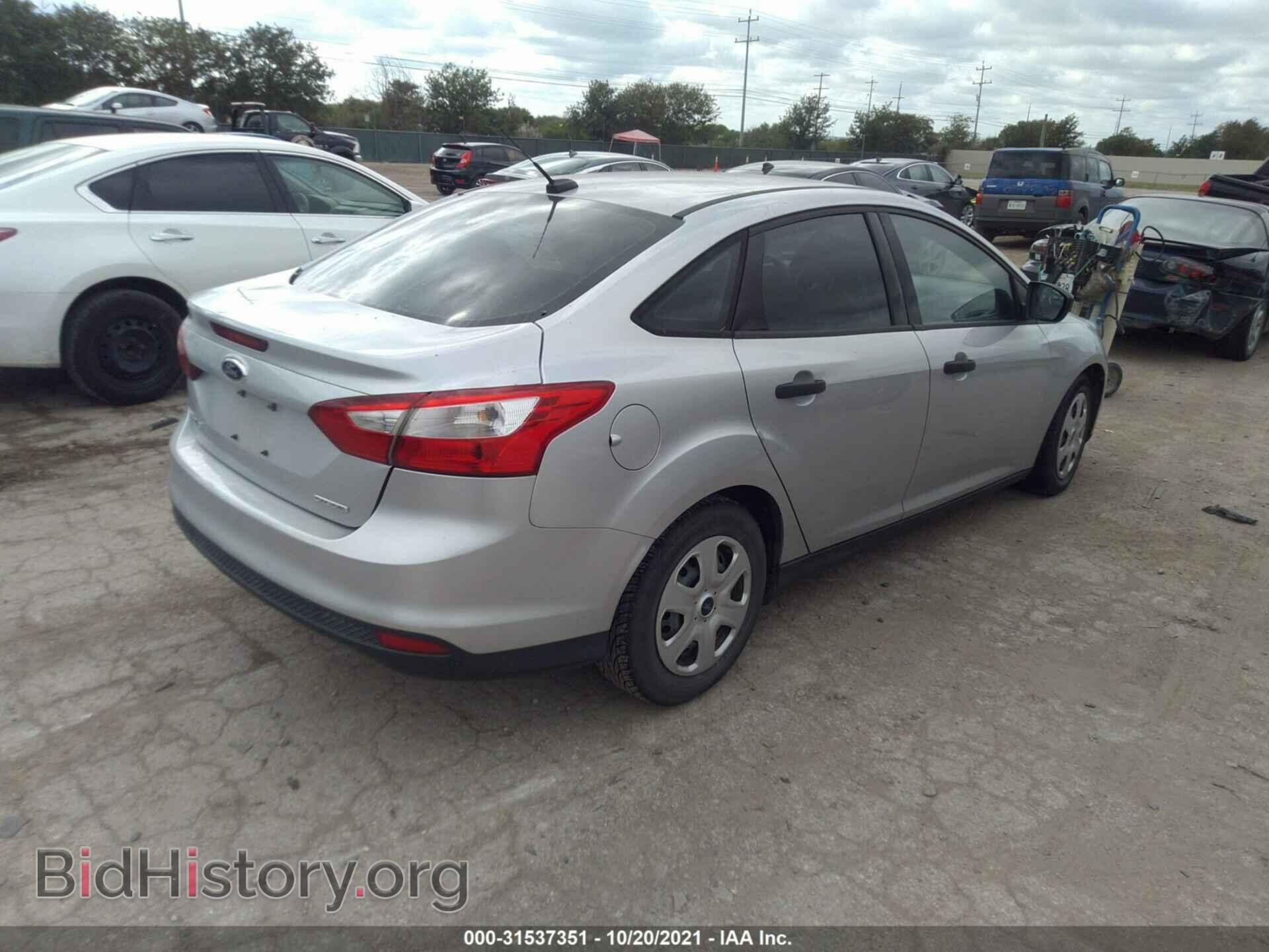 2012 FORD FOCUS - VIN: 1FAHP3E22CL400242 - Photo 4