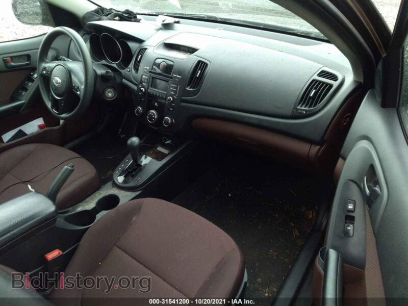 2010 Kia FORTE (VIN KNAFU4A27A5197076) — photo 5 of 11