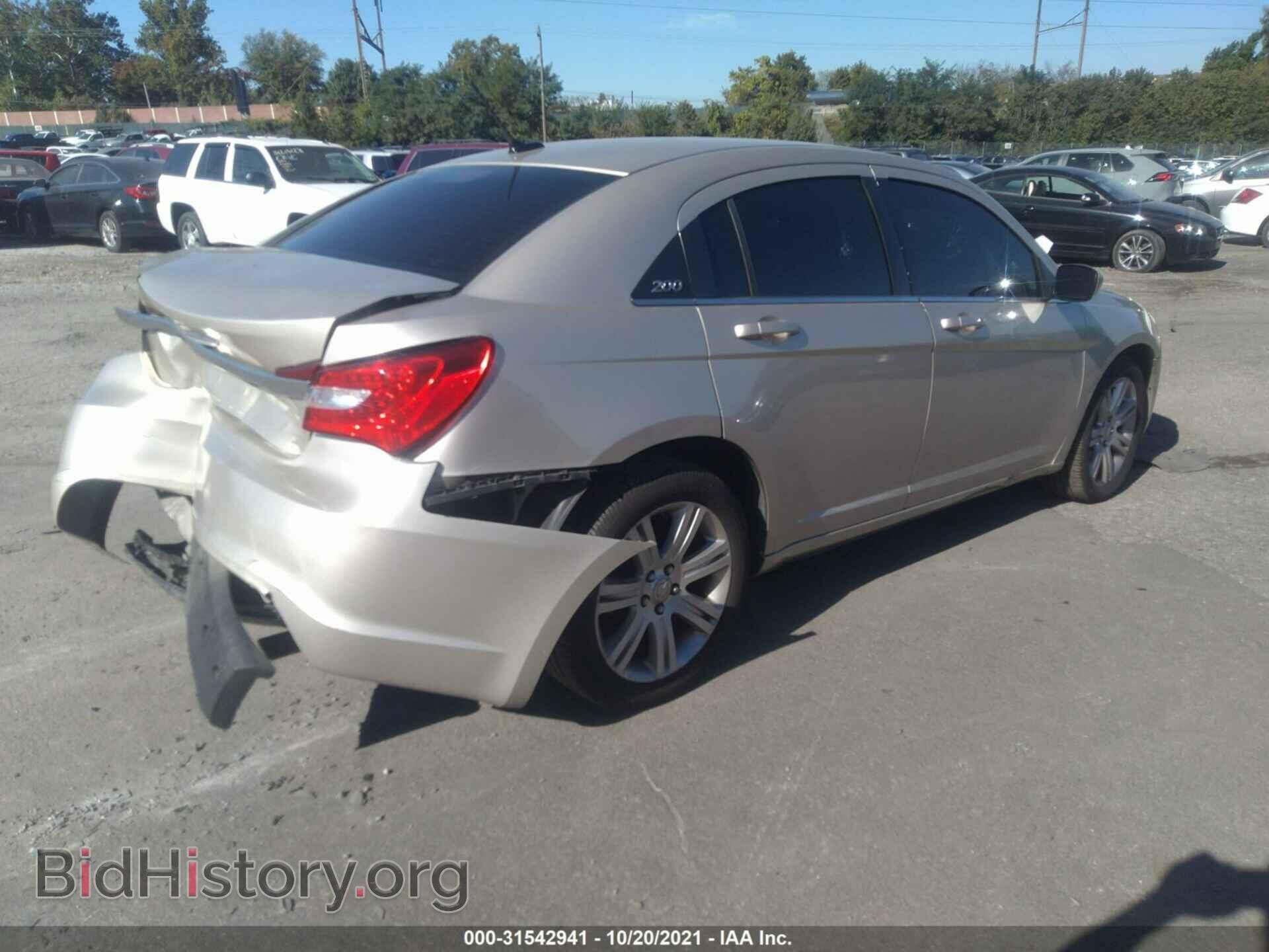 2013 CHRYSLER 200 - VIN: 1C3CCBAB3DN715254 - Photo 4