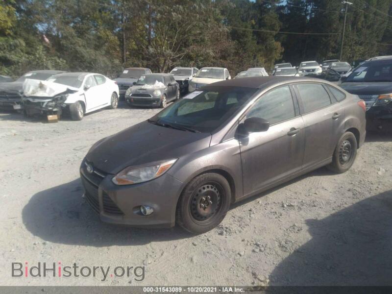 2012 Ford FOCUS (VIN 1FAHP3F22CL192300) — фото 2 из 11