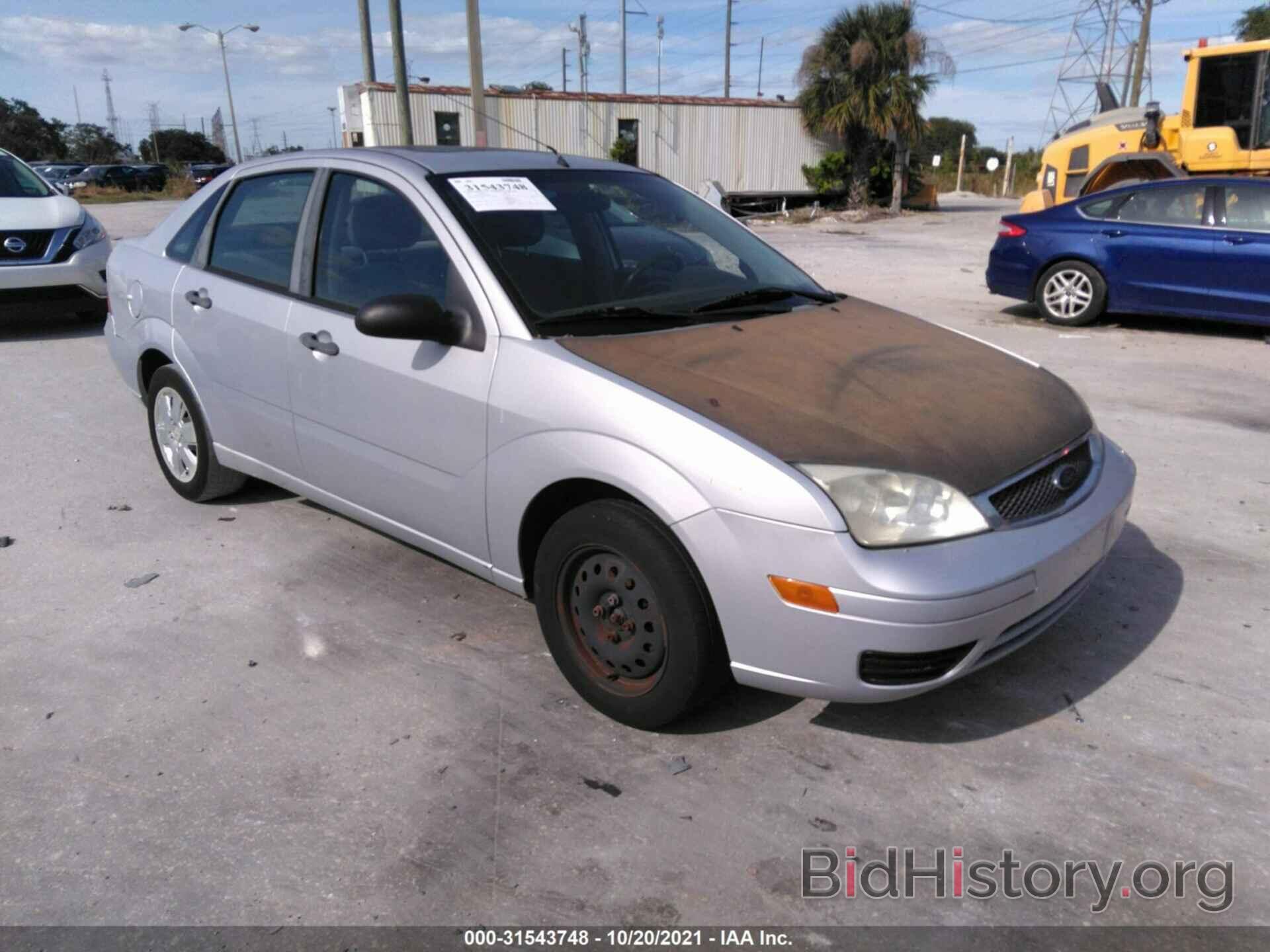 Photo 1FAHP34N27W158567 - FORD FOCUS 2007