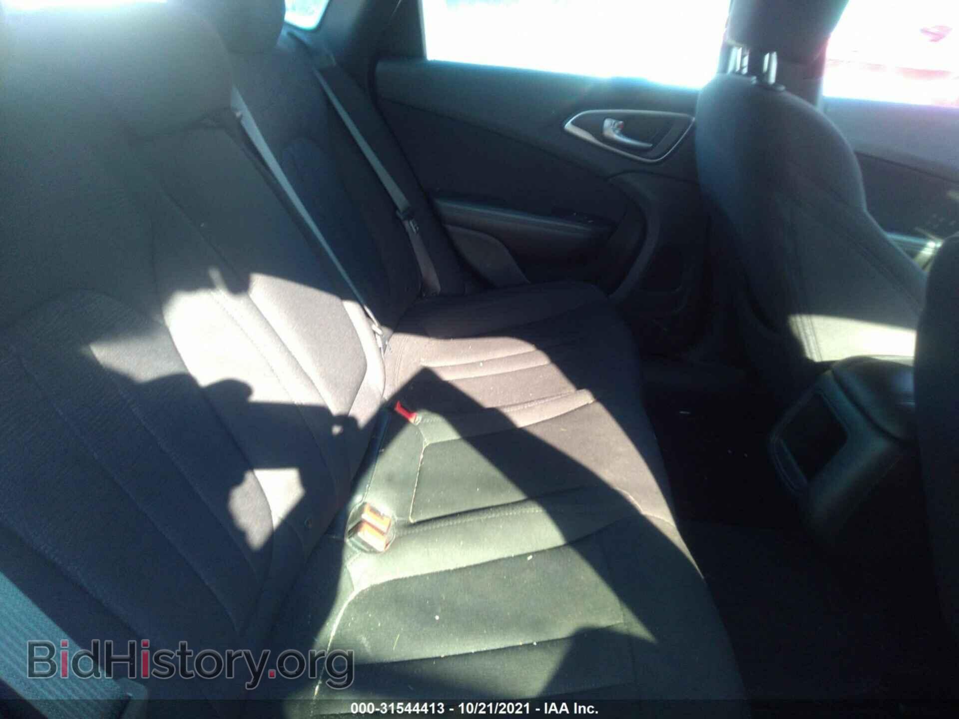 2015 CHRYSLER 200 - VIN: 1C3CCCAB2FN600704 - Фото 8