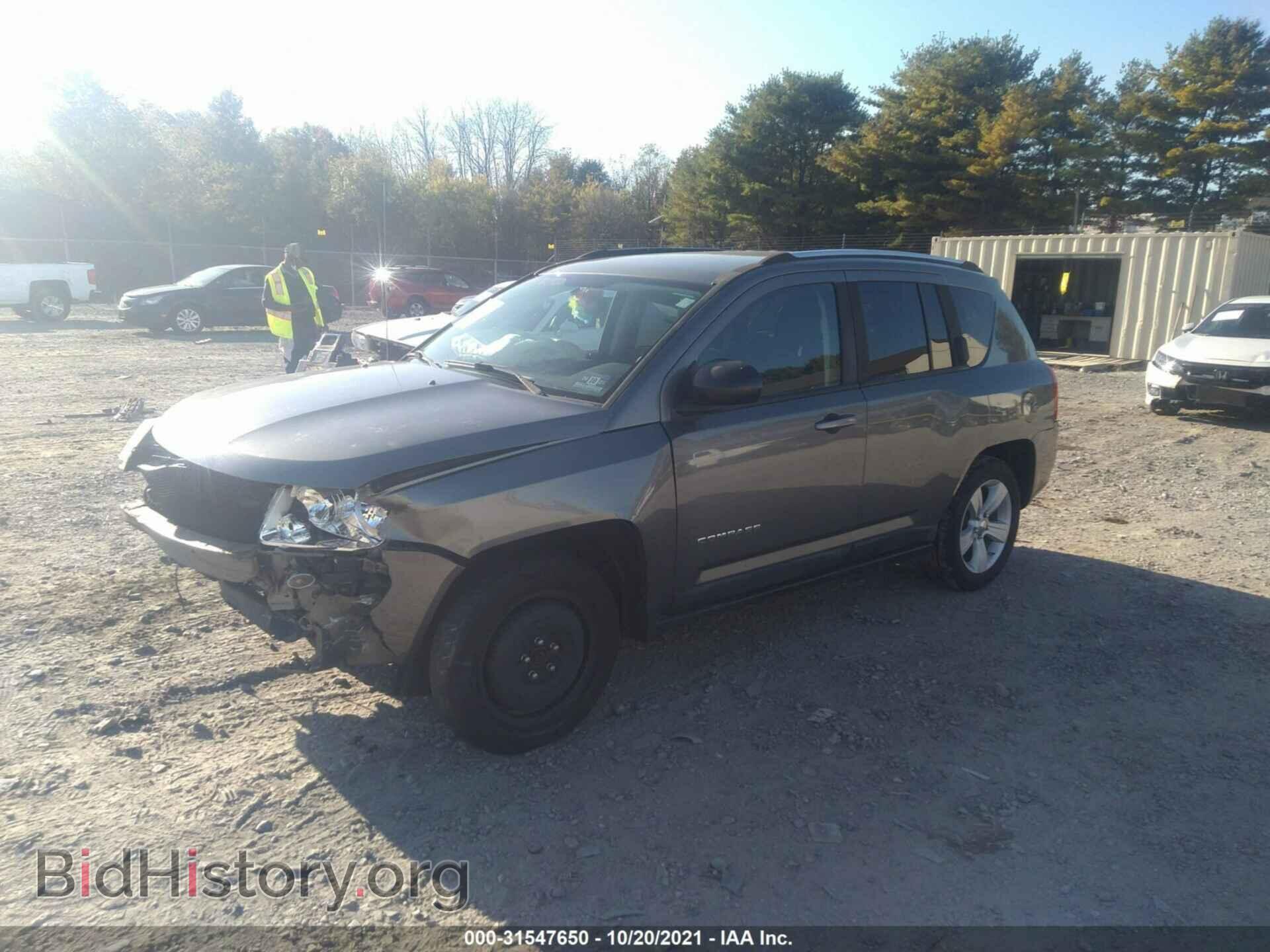 2011 JEEP COMPASS - VIN: 1J4NT1FB7BD228224 - Фото 2