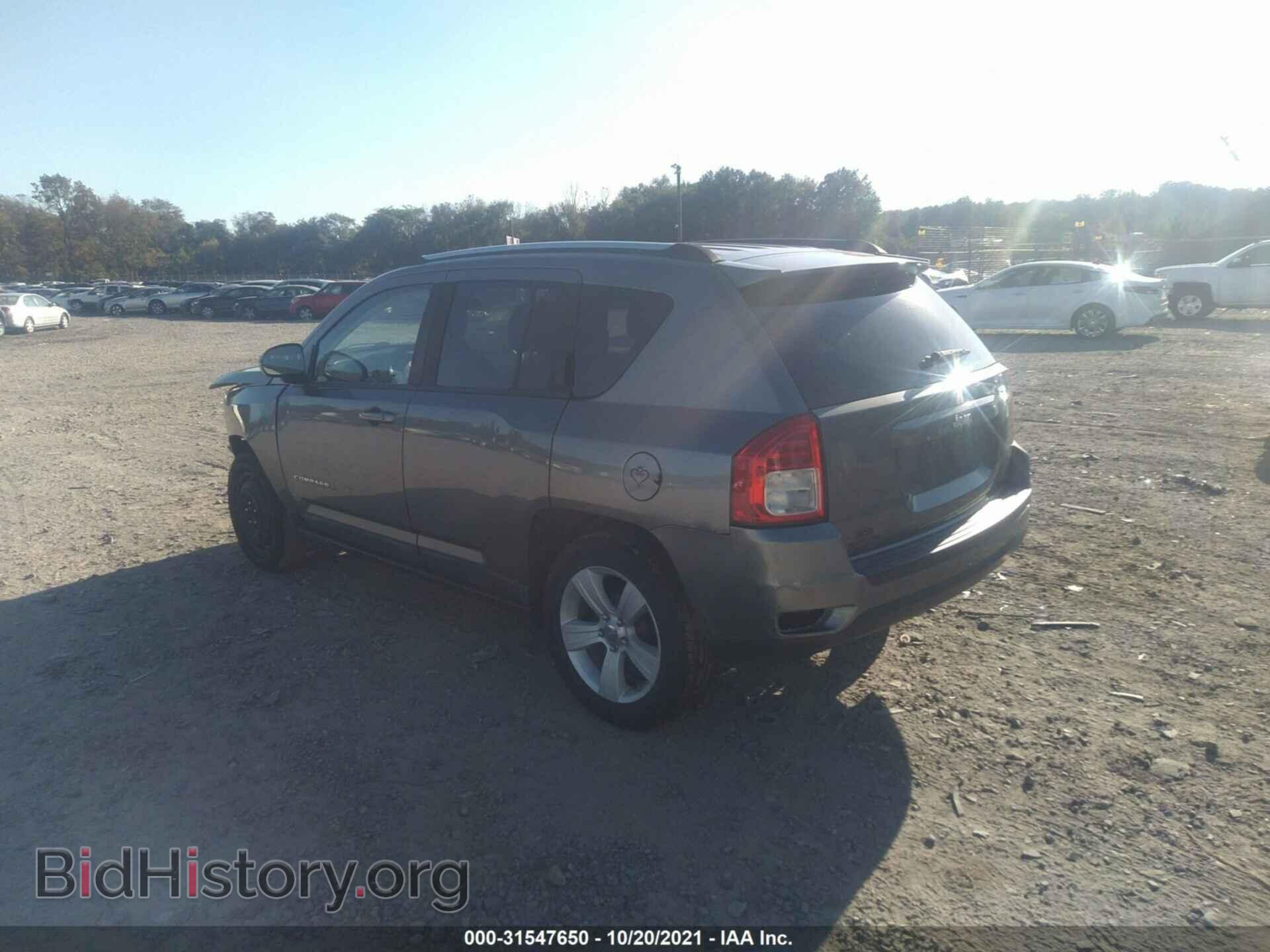 2011 JEEP COMPASS - VIN: 1J4NT1FB7BD228224 - Фото 3