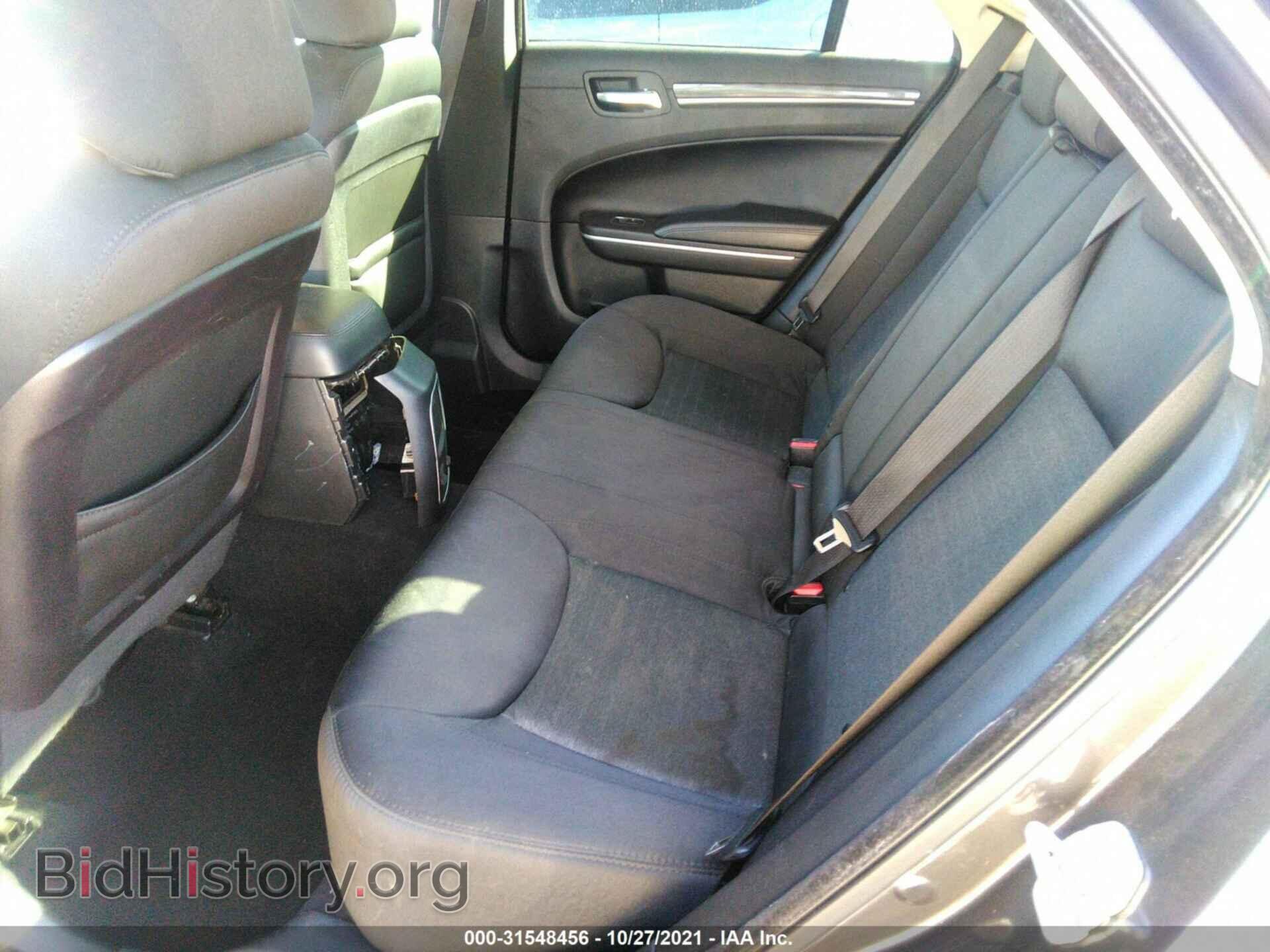 2019 CHRYSLER 300 - VIN: 2C3CCAAG2KH729061 - Фото 8