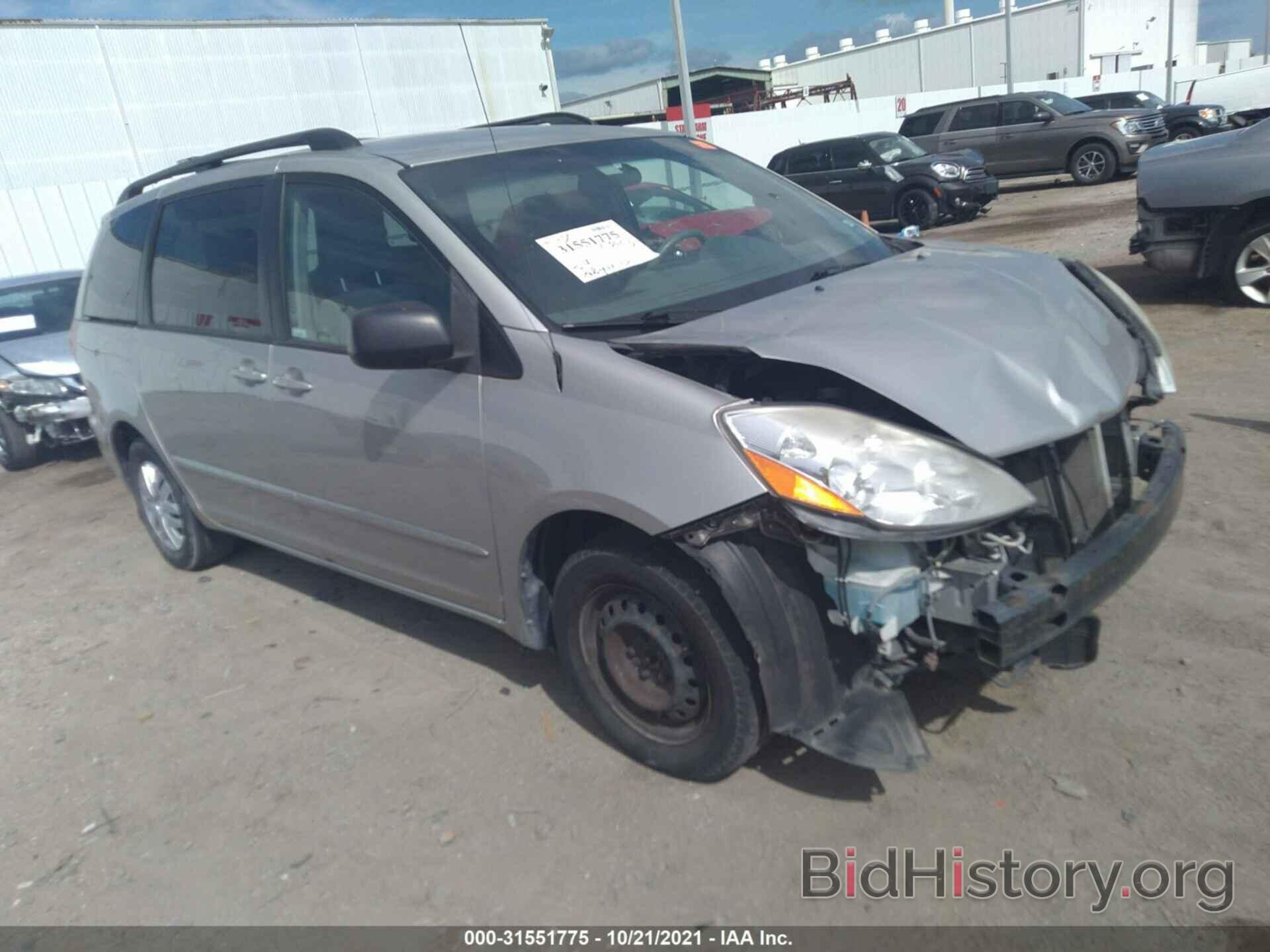 Photo 5TDZK23C28S154432 - TOYOTA SIENNA 2008