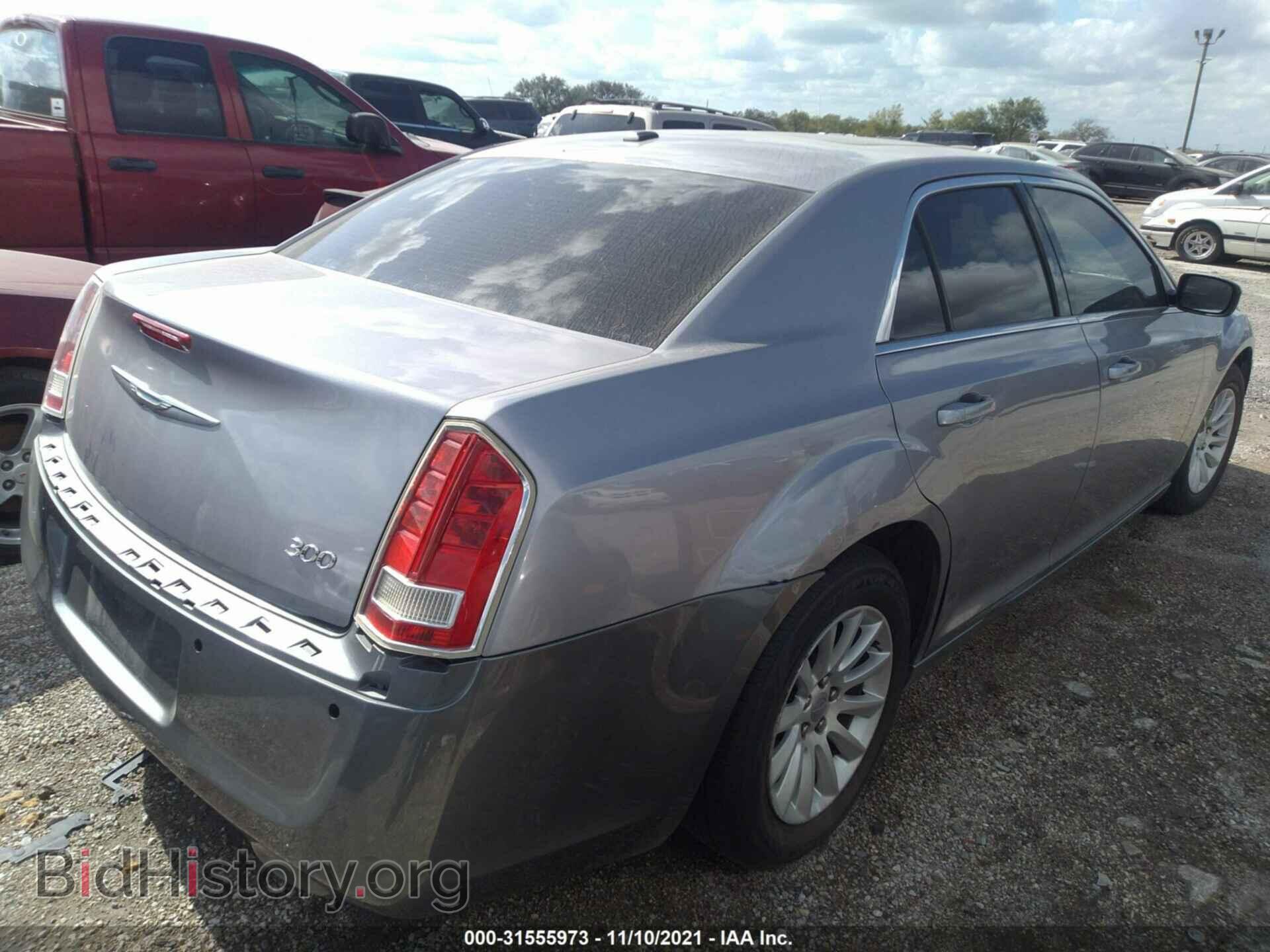2014 CHRYSLER 300 - VIN: 2C3CCAAG6EH376151 - Фото 4