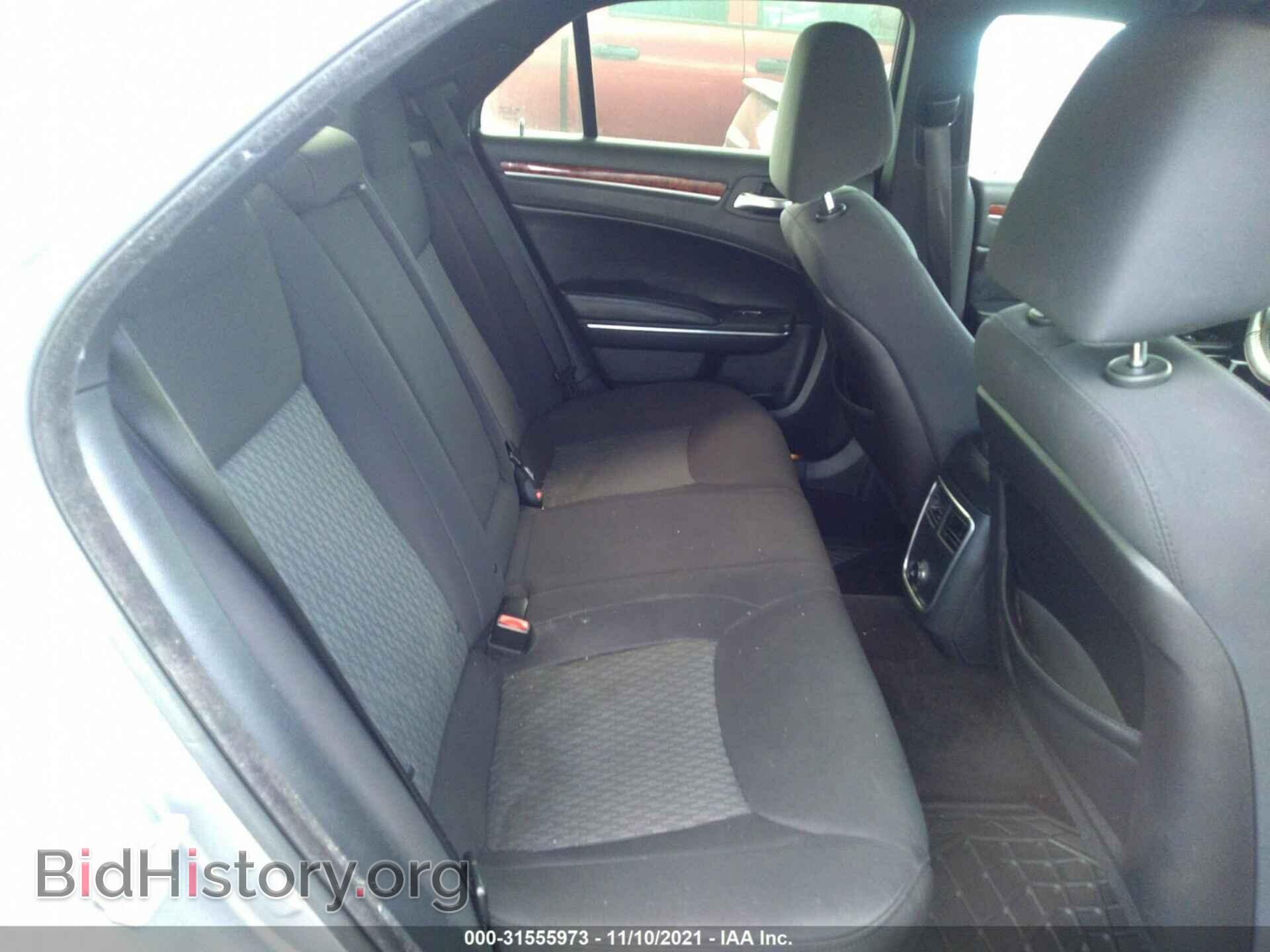 2014 CHRYSLER 300 - VIN: 2C3CCAAG6EH376151 - Фото 8