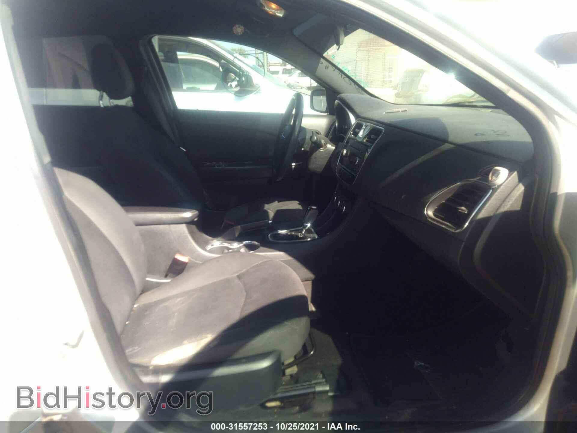 2012 CHRYSLER 200 - VIN: 1C3CCBAB4CN202139 - Photo 5