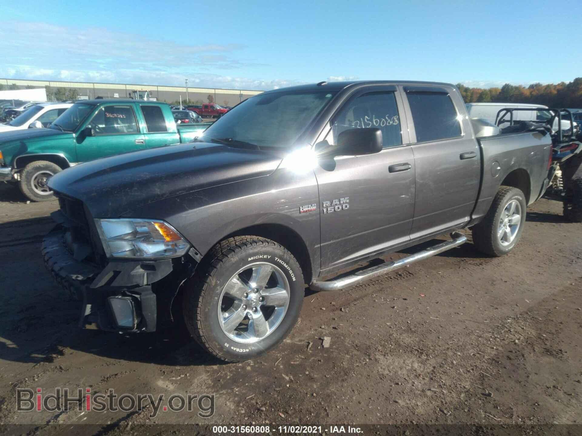 2017 RAM 1500 - VIN: 3C6RR7KT4HG784341 - Фото 2