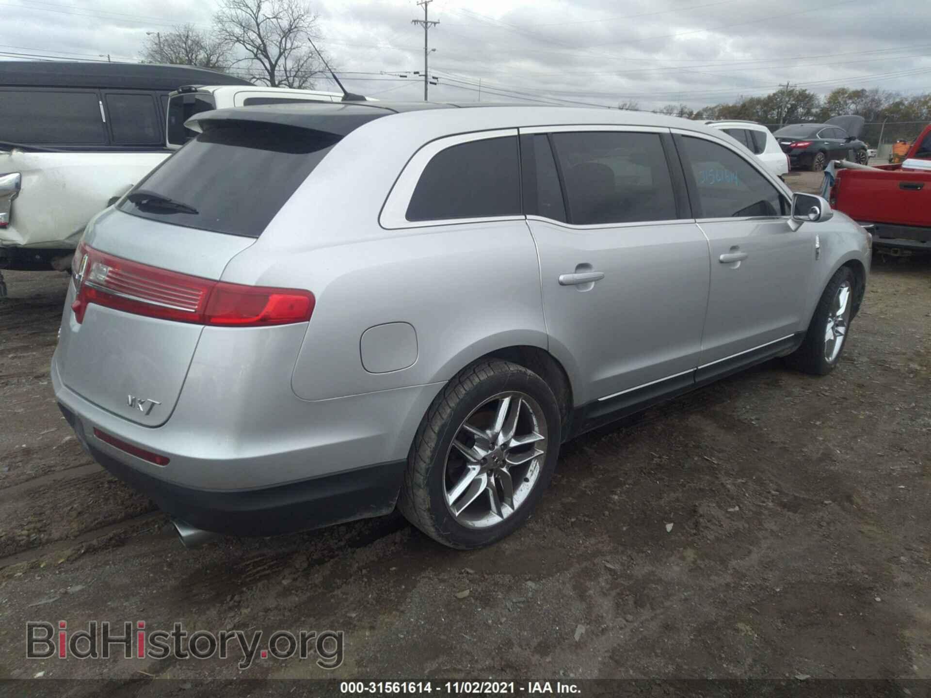 2011 LINCOLN MKT - VIN: 2LMHJ5FR9BBJ53805 - Фото 4