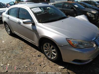 2011 Chrysler 200 Touring, silver — VIN 1C3BC1FB3BN527796, IAAI