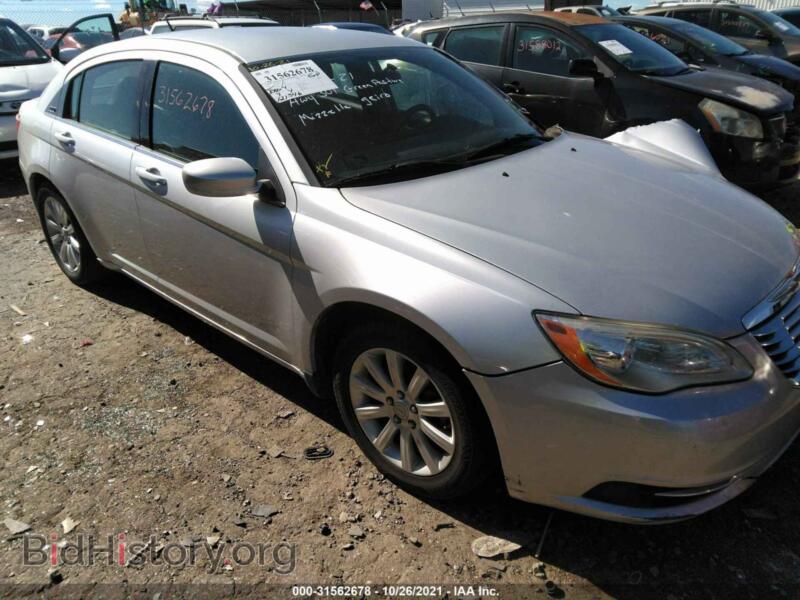 2011 Chrysler 200 Touring (VIN 1C3BC1FB3BN527796) — фото 1 из 11, IAAI, повреждение: левый бок