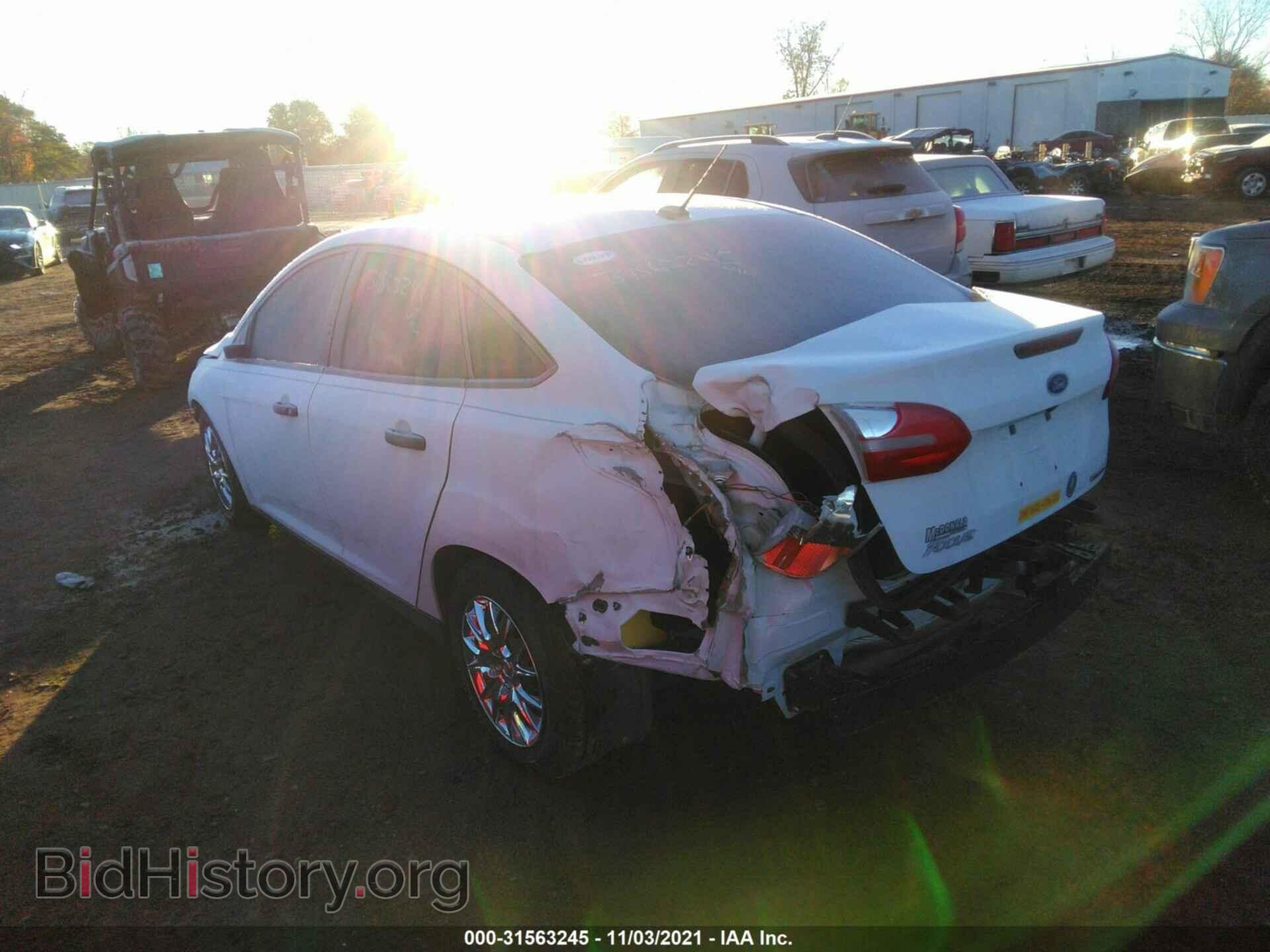 2016 FORD FOCUS - VIN: 1FADP3E27GL329124 - Фото 3