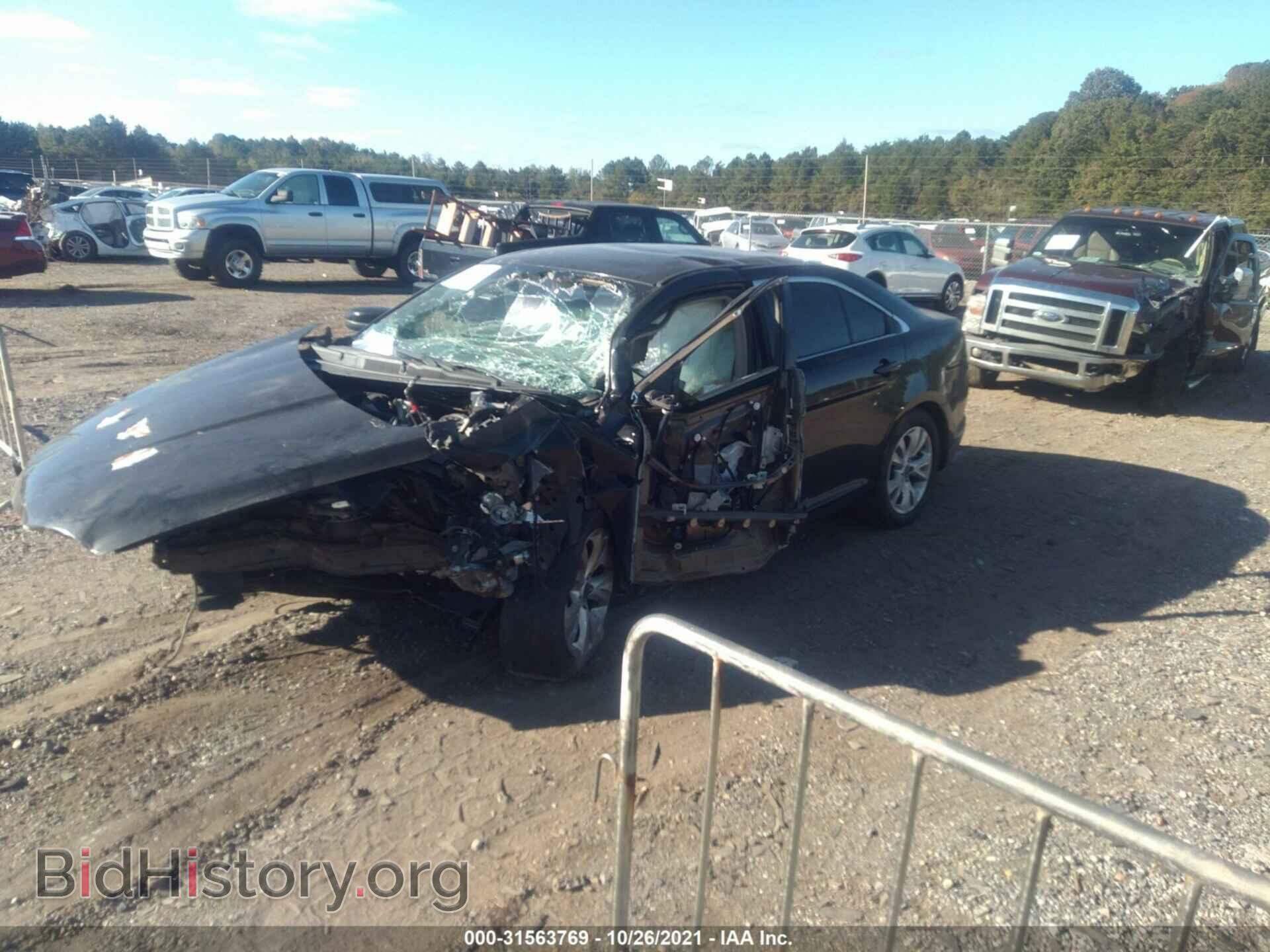 2012 FORD TAURUS - VIN: 1FAHP2EW9CG100249 - Фото 2