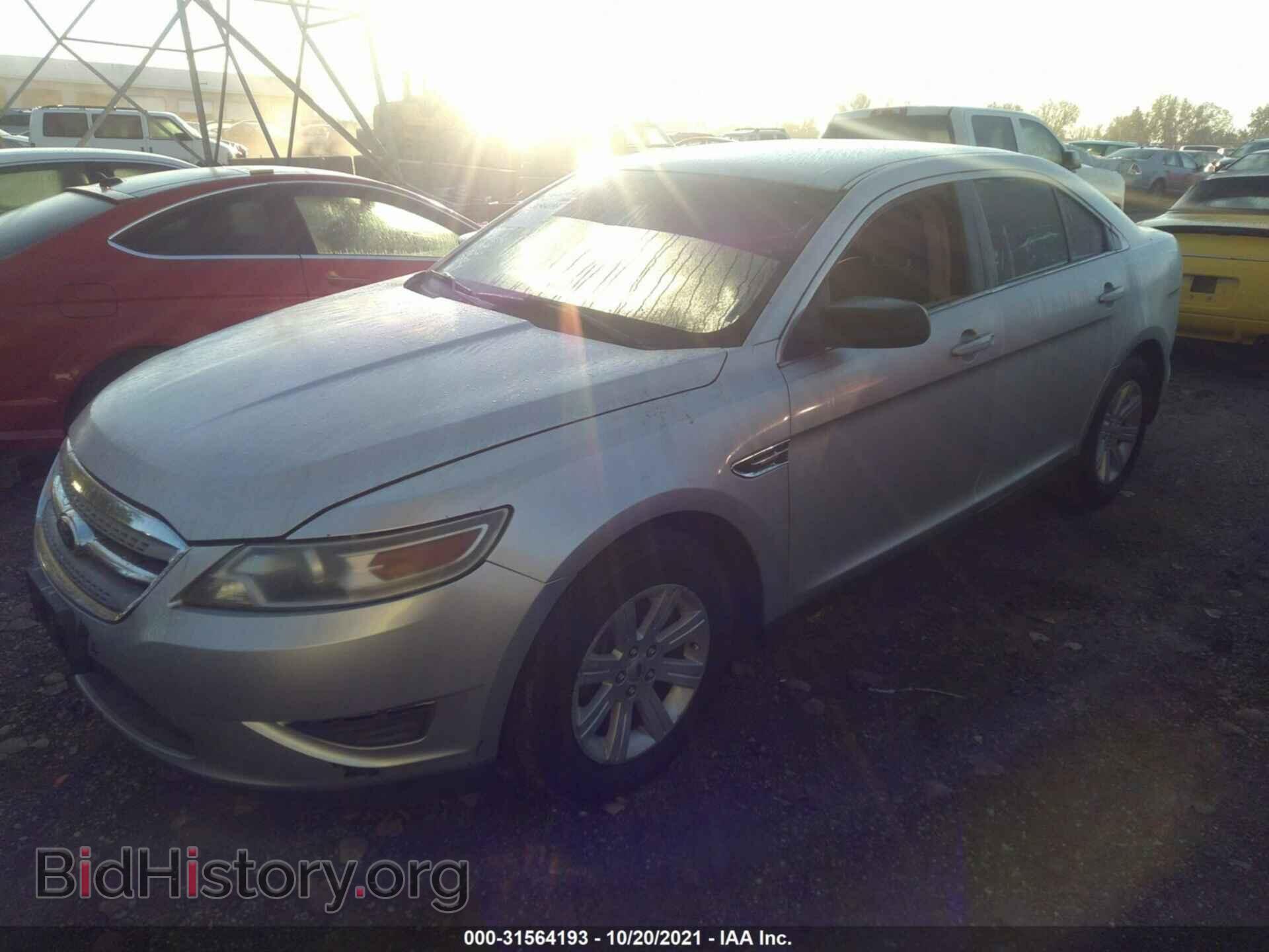 2010 FORD TAURUS - VIN: 1FAHP2DW4AG165587 - Фото 2