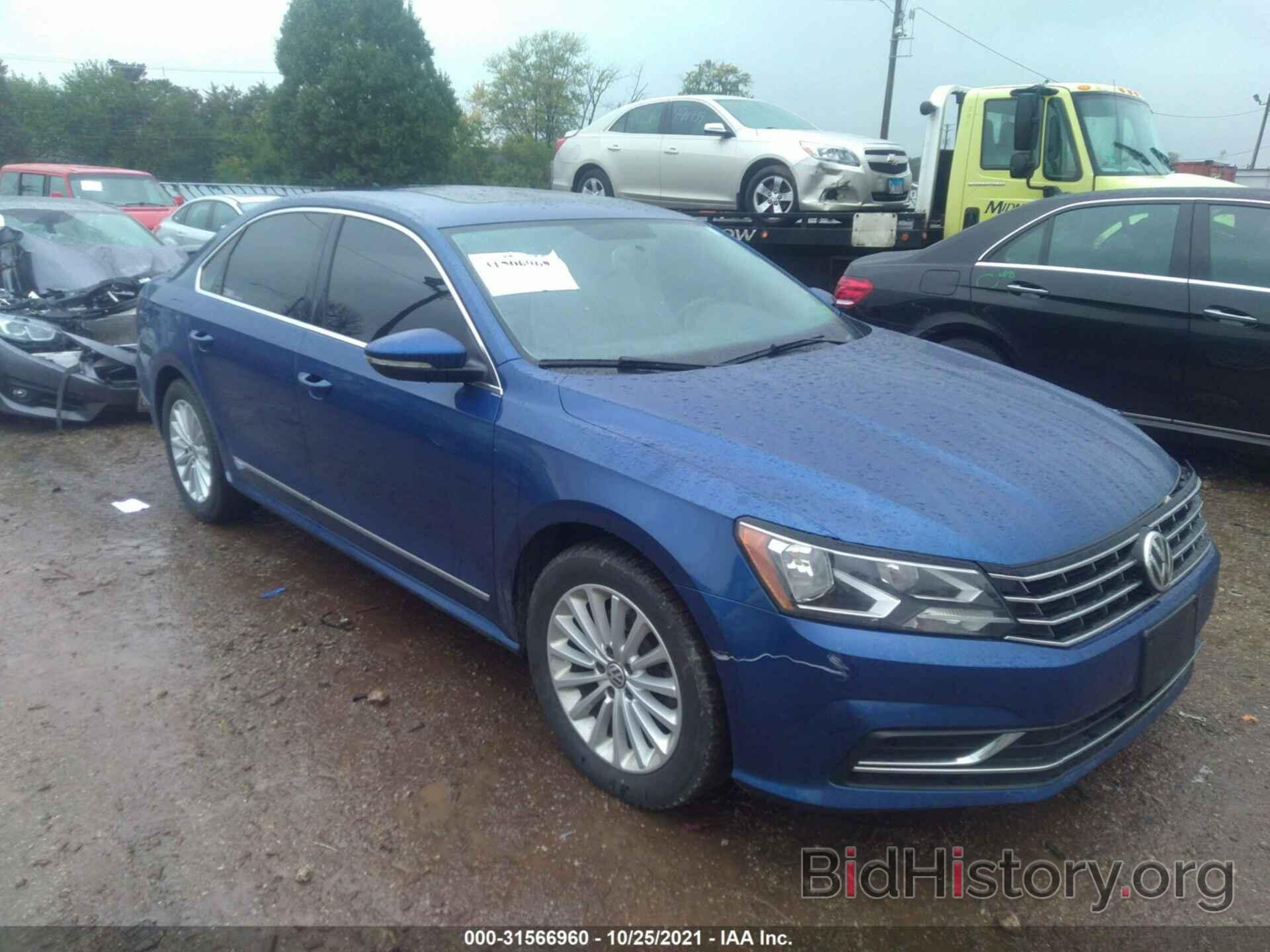 Photo 1VWBT7A36HC022495 - VOLKSWAGEN PASSAT 2017