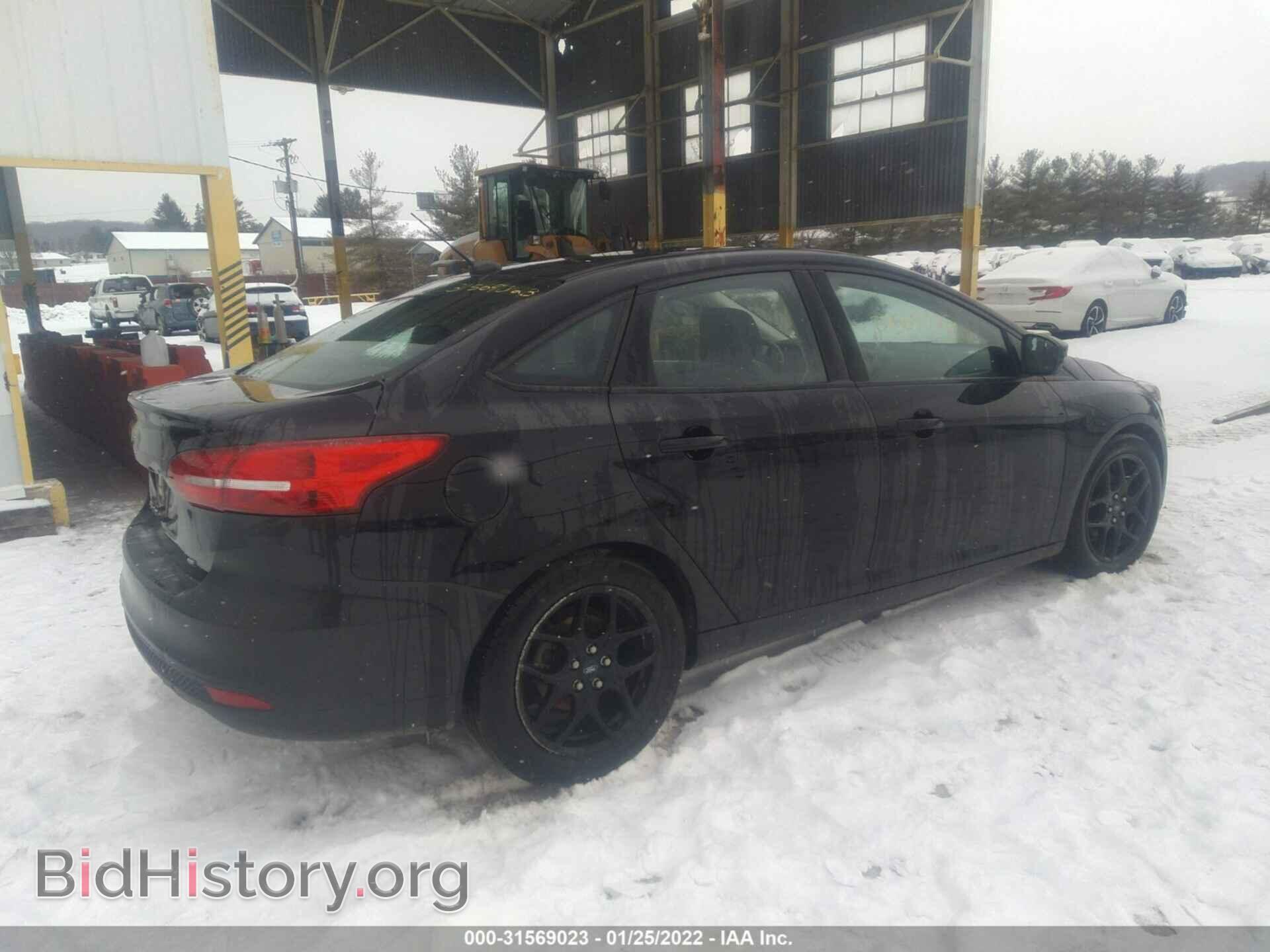 2016 FORD FOCUS - VIN: 1FADP3F28GL256652 - Photo 4