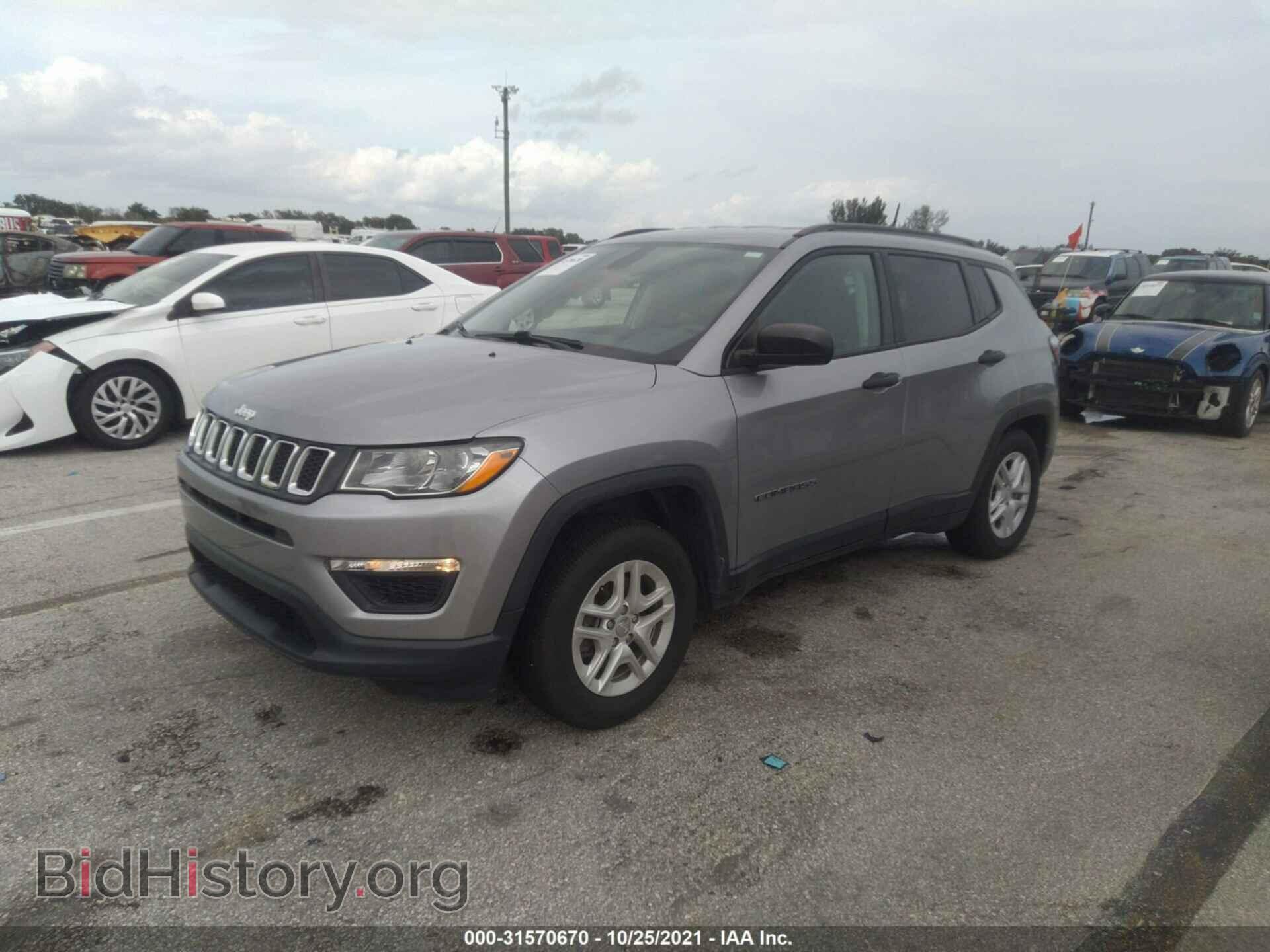 2018 JEEP COMPASS - VIN: 3C4NJCAB3JT204638 - Фото 2