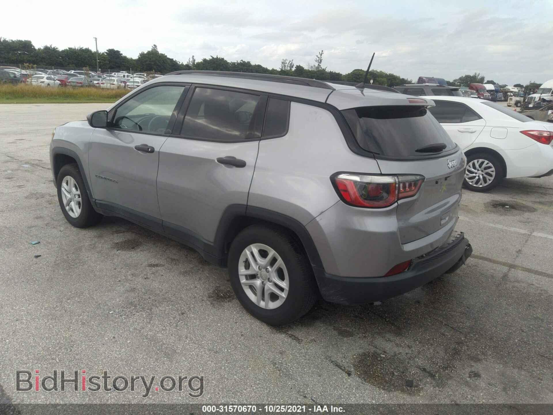2018 JEEP COMPASS - VIN: 3C4NJCAB3JT204638 - Фото 3