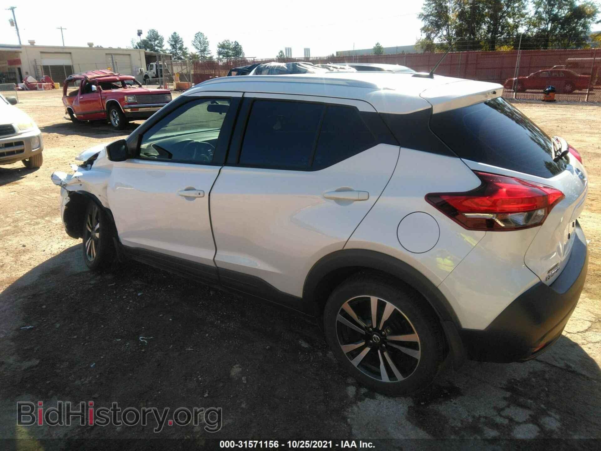2019 NISSAN KICKS - VIN: 3N1CP5CU3KL559247 - Фото 3