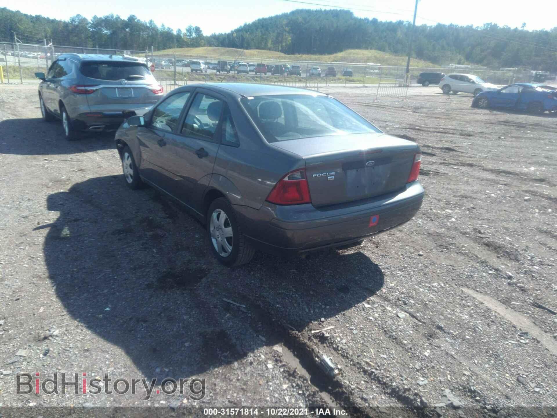 2007 FORD FOCUS - VIN: 1FAFP34N37W259642 - Фото 3
