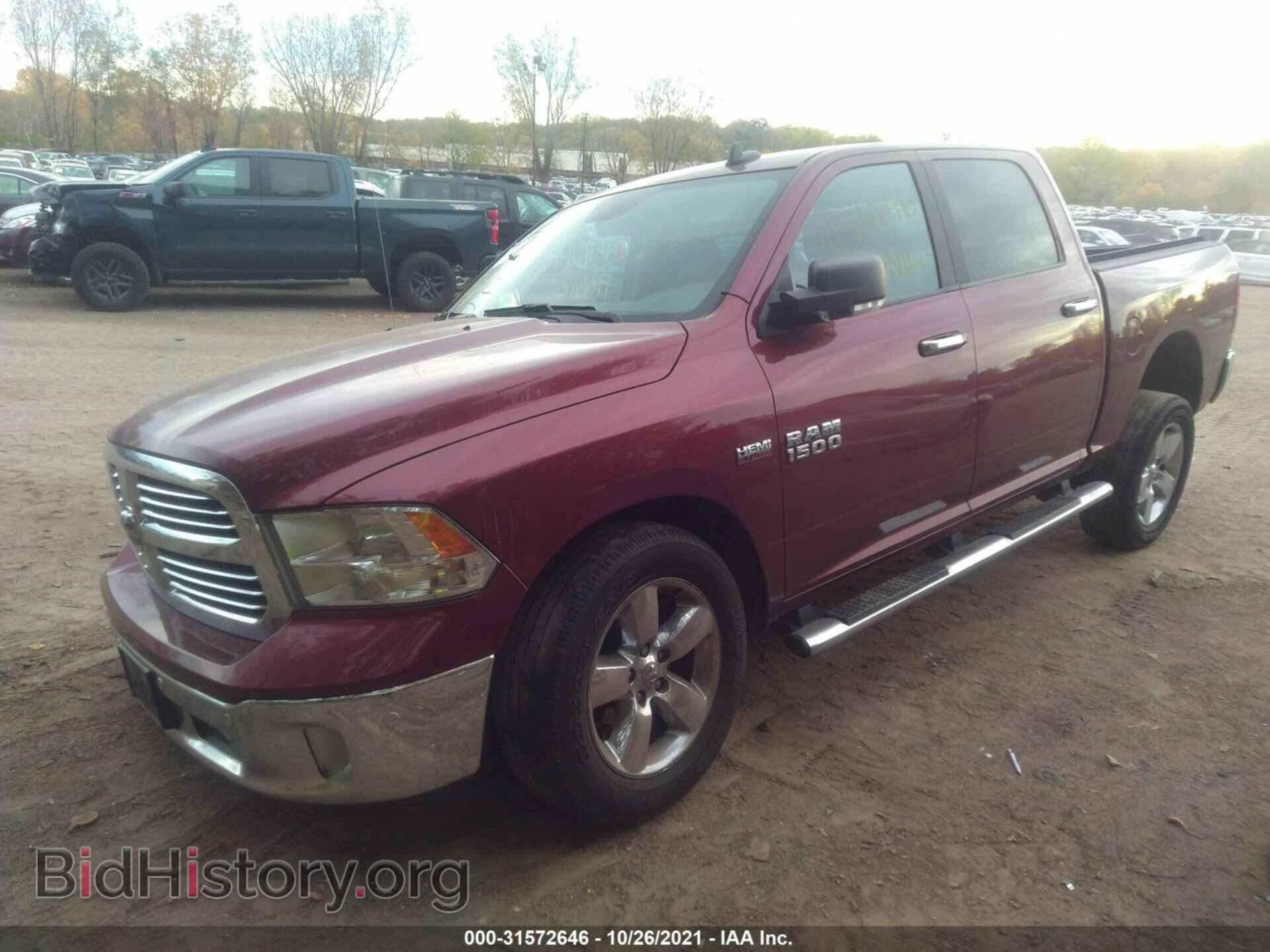 2018 RAM 1500 - VIN: 3C6RR7LT4JG228468 - Фото 2