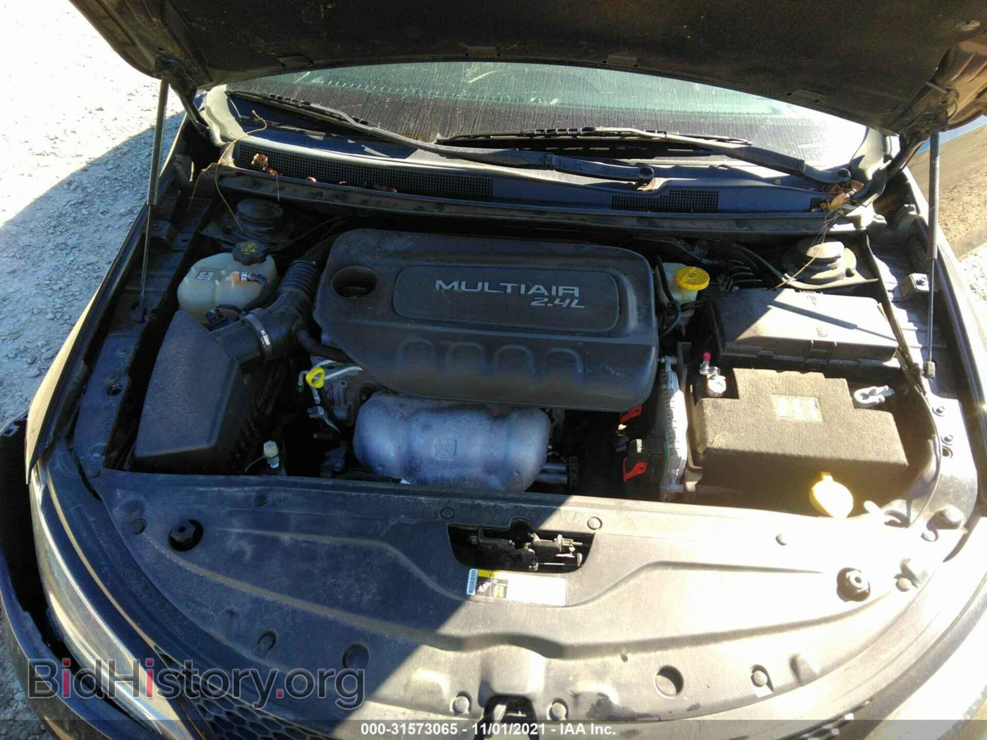 2016 CHRYSLER 200 - VIN: 1C3CCCBB4GN138565 - Фото 10