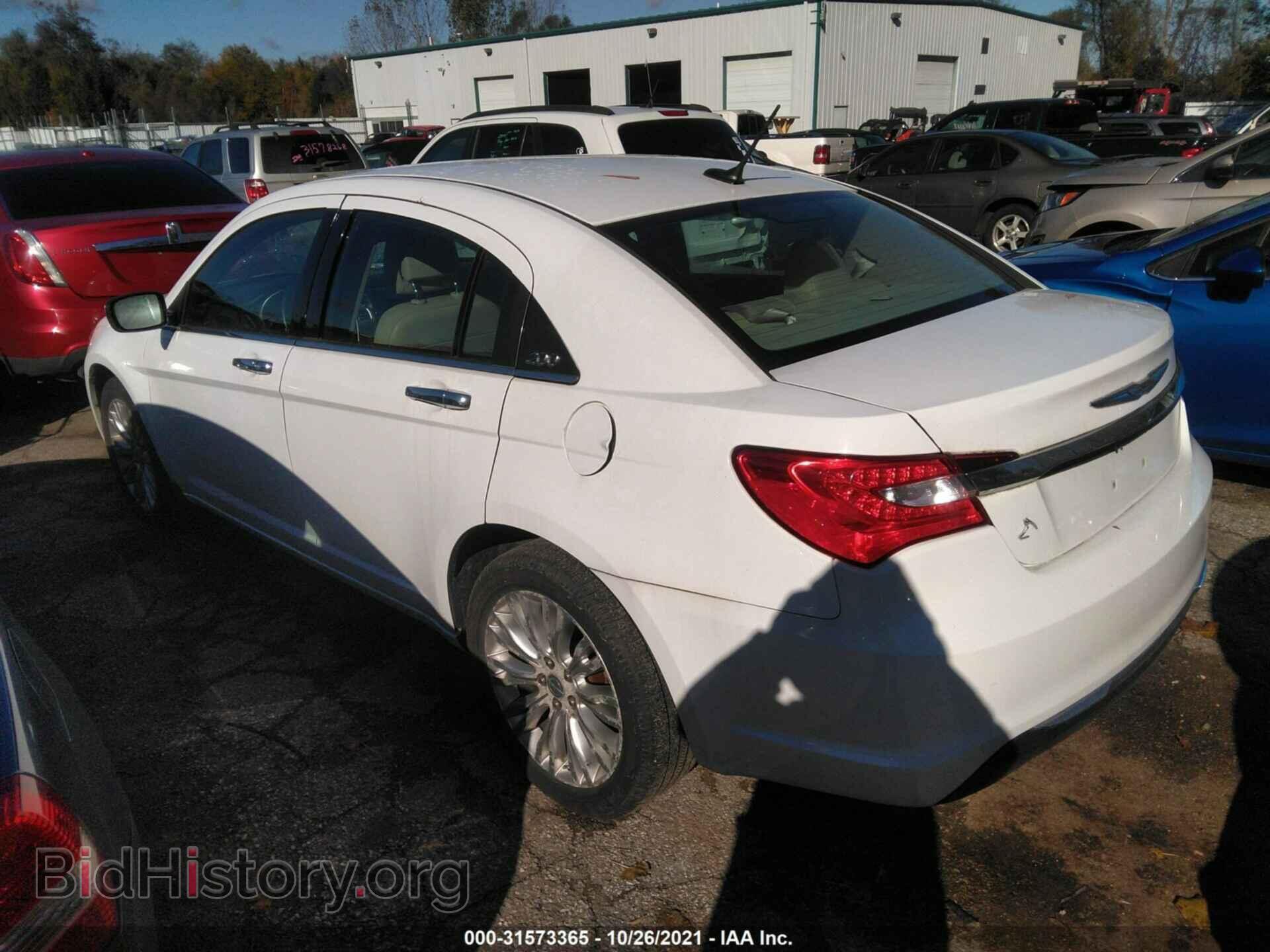 2011 CHRYSLER 200 - VIN: 1C3BC2FG2BN571886 - Фото 3
