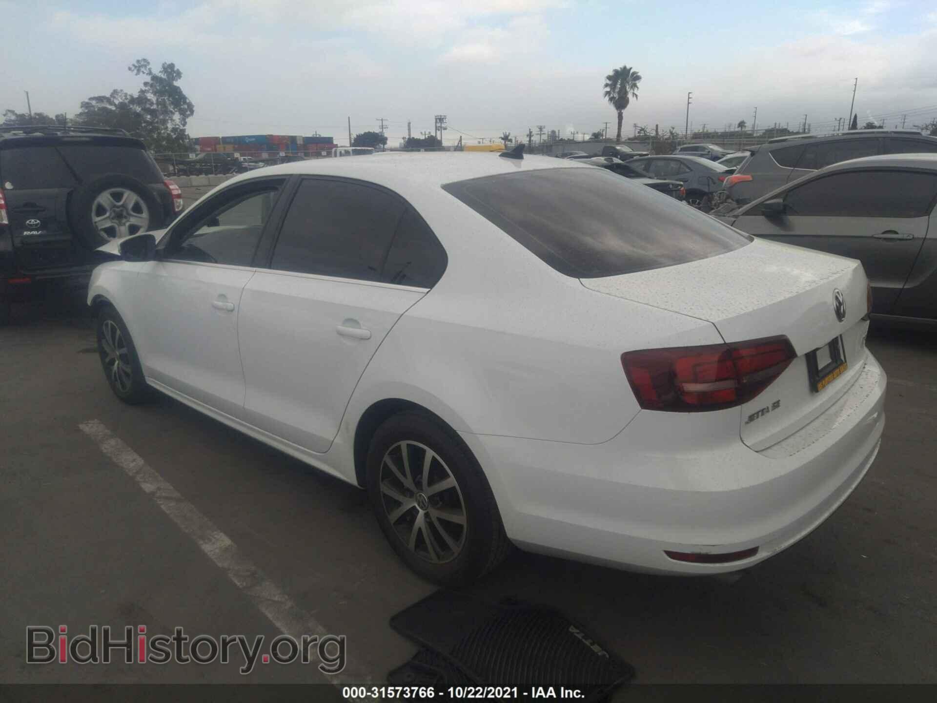 2017 VOLKSWAGEN JETTA - VIN: 3VWDB7AJ4HM357005 - Фото 3