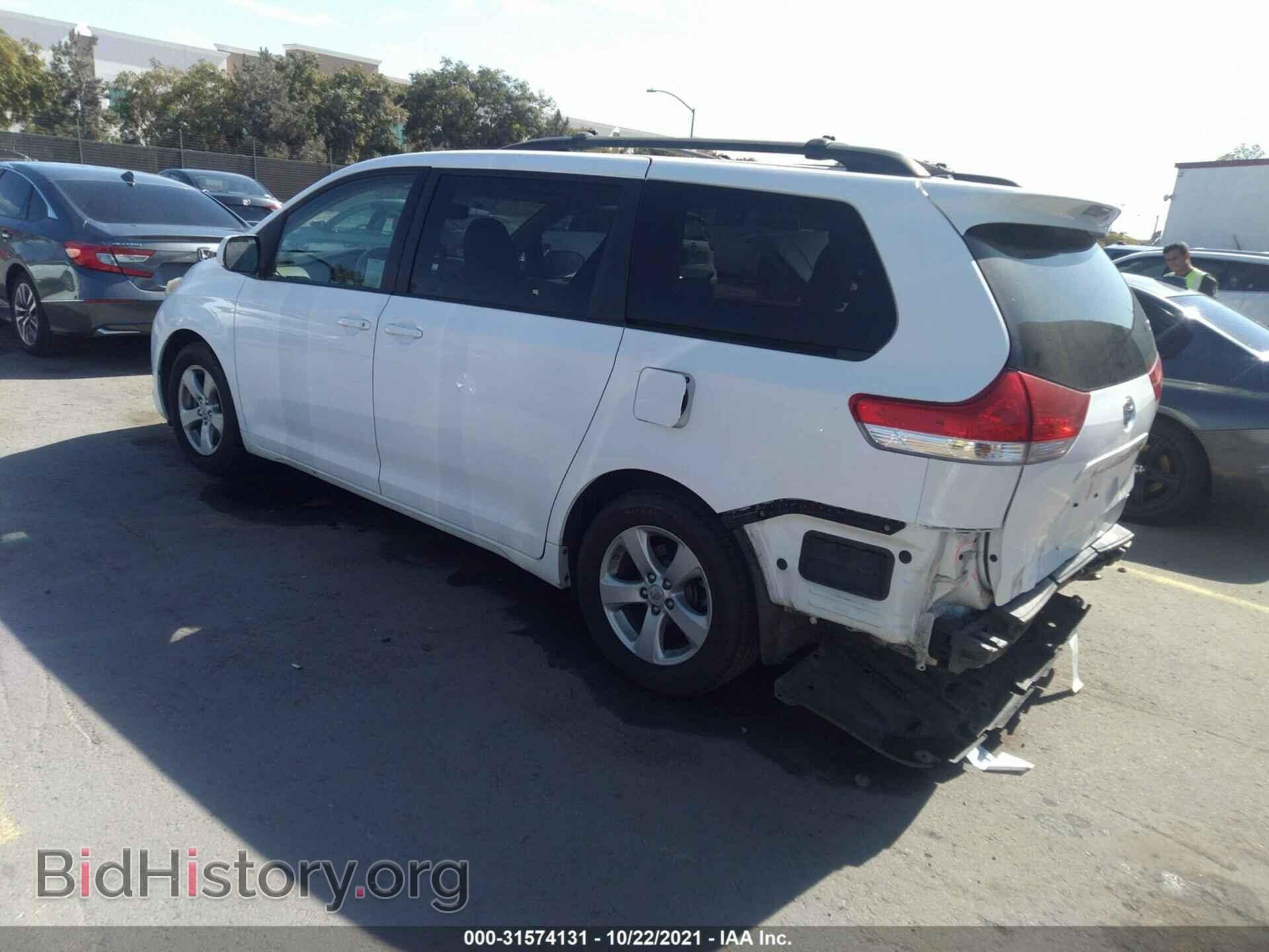 2011 TOYOTA SIENNA - VIN: 5TDKK3DC3BS039187 - Фото 3