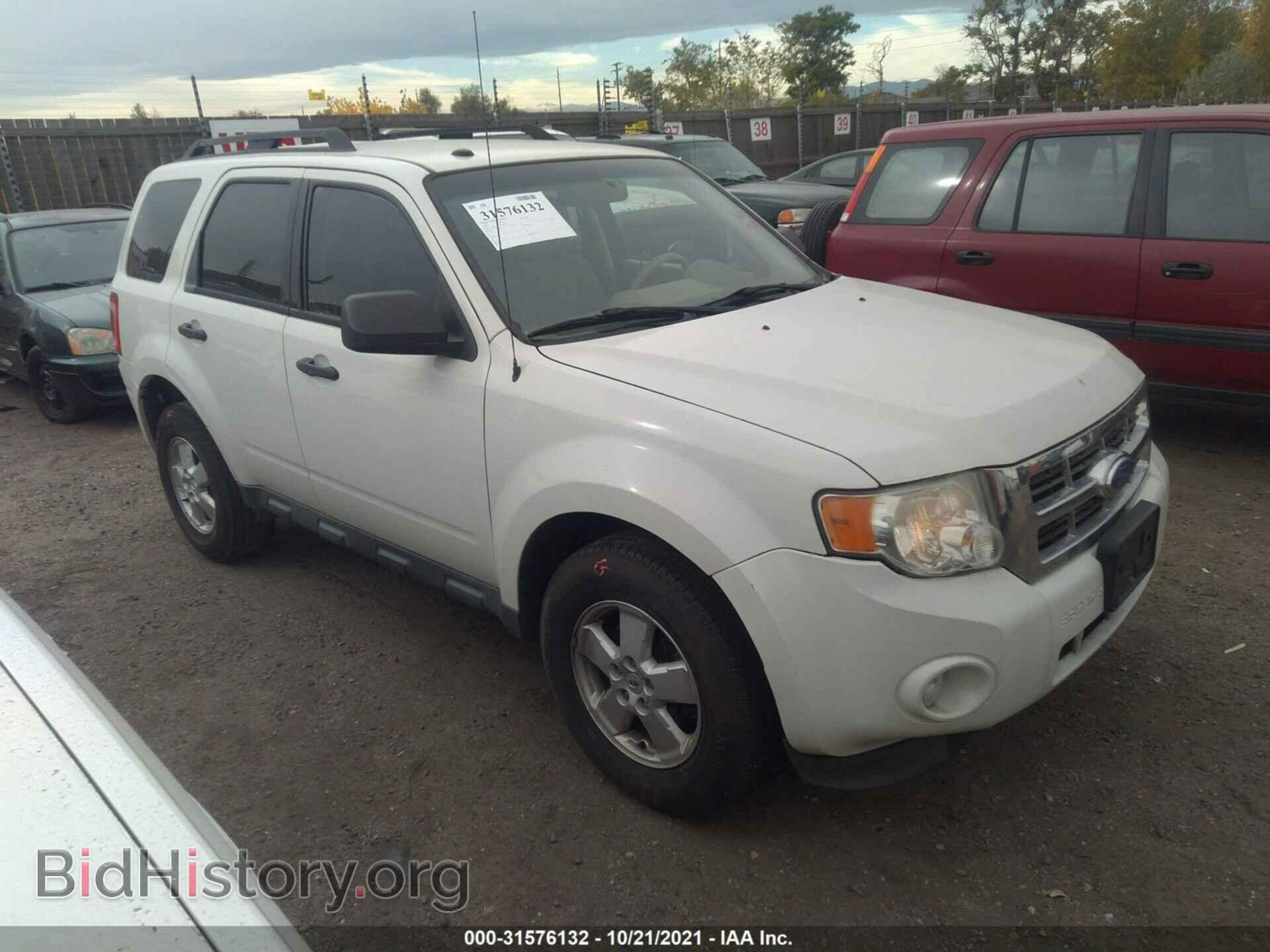 Фотография 1FMCU0D76CKB82705 - FORD ESCAPE 2012