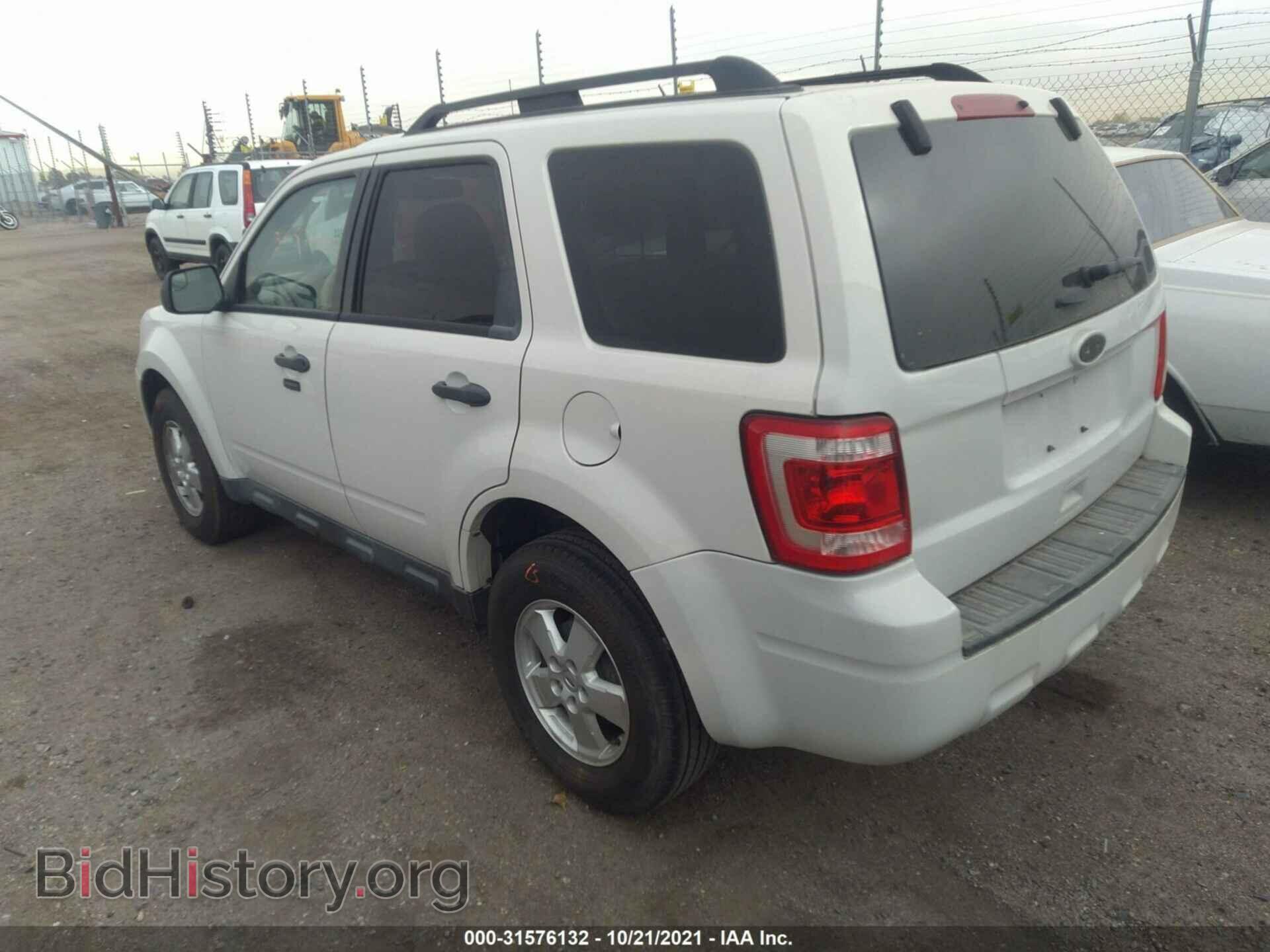 2012 FORD ESCAPE - VIN: 1FMCU0D76CKB82705 - Фото 3